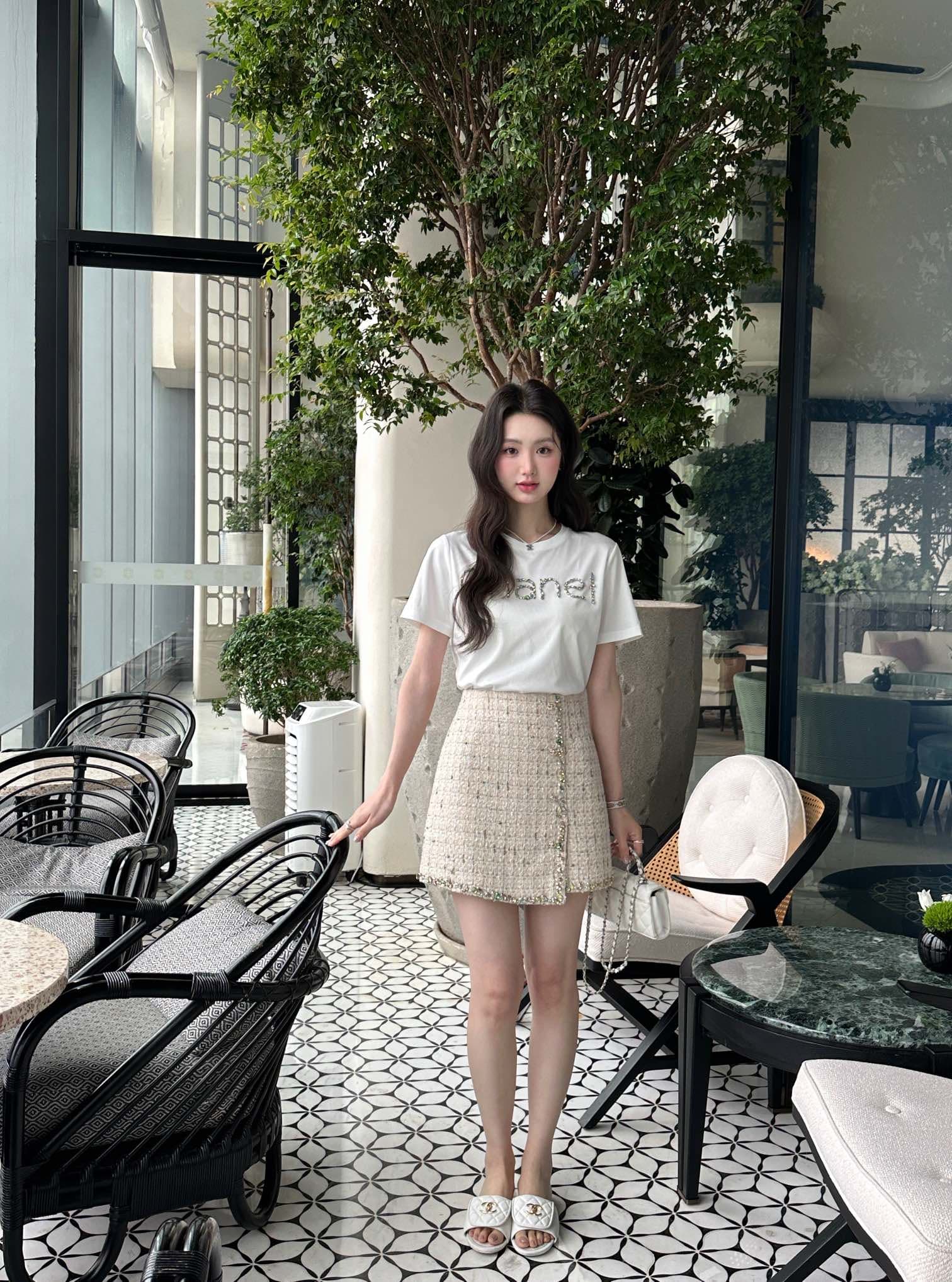 C18425 The galaxy shines 🪩chanel26 diamond short-sleeve shirt — image 6