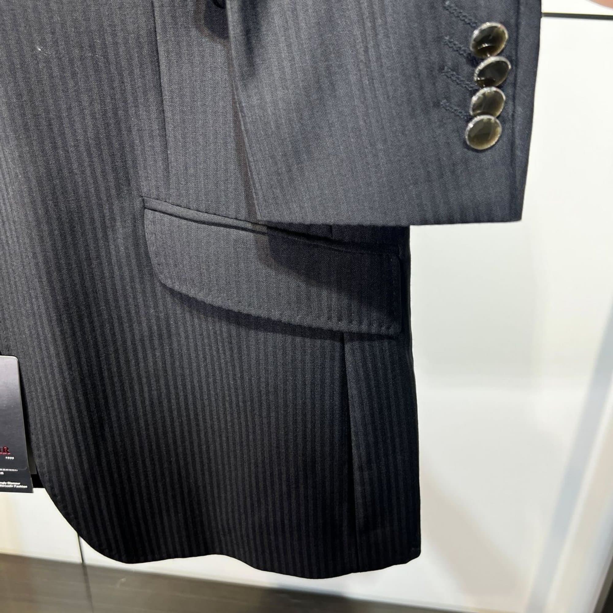 C17988 Single suit jacket, top-quality wool fabric. Fabric composition: 100% wool. Highly recommended by the store! A must-have item! 🔥 [Prada] Original high-end suit set, identical to the products on the official website. New models from fashion shows an — image 6