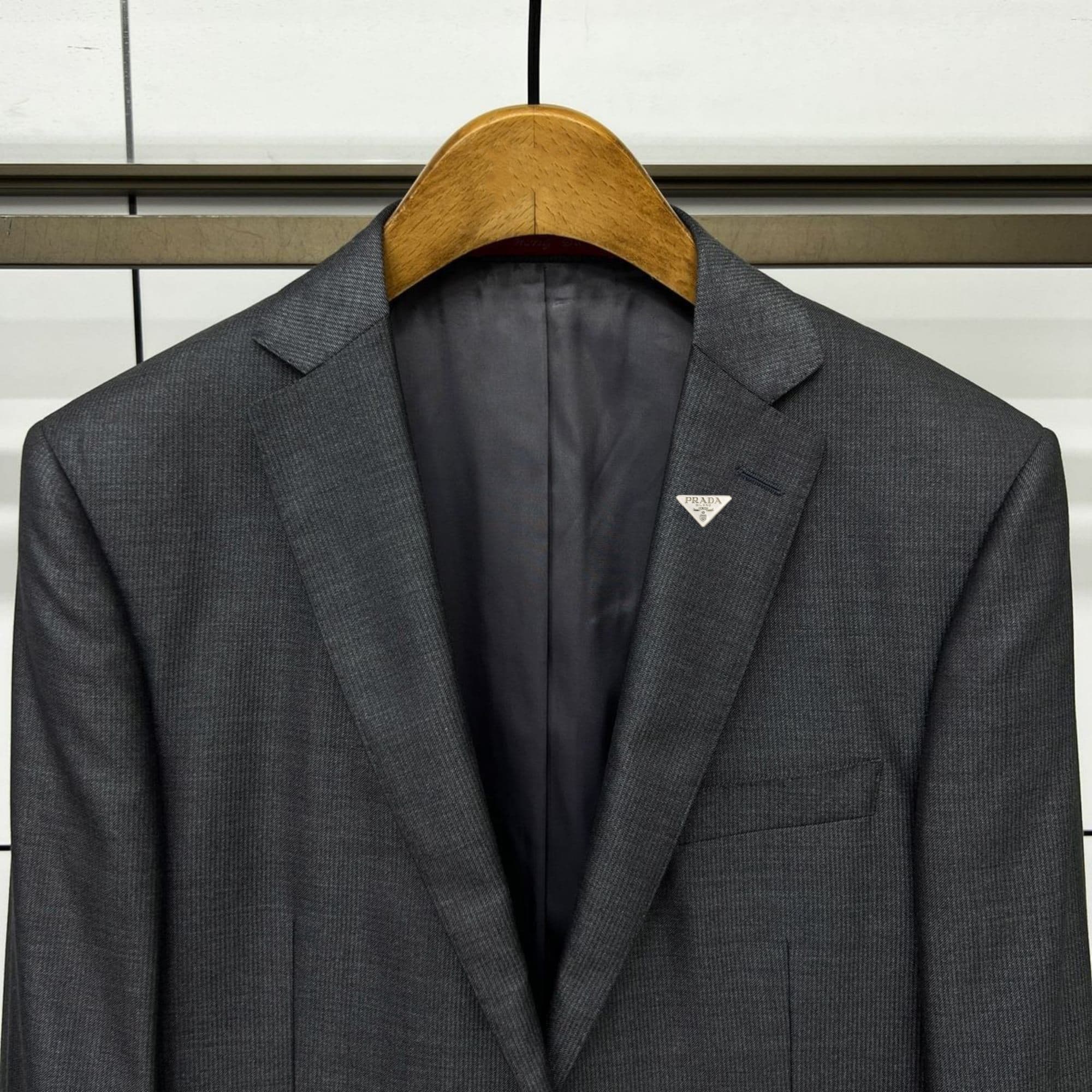 C17986 Jacket and trousers – top-quality wool fabric. Fabric composition: 58% wool, 42% silk. Highly recommended by the store! Our best-selling item! 🔥 [Prada PRADA] High-end suit set from original stock; identical to the products on the official website. — image 3