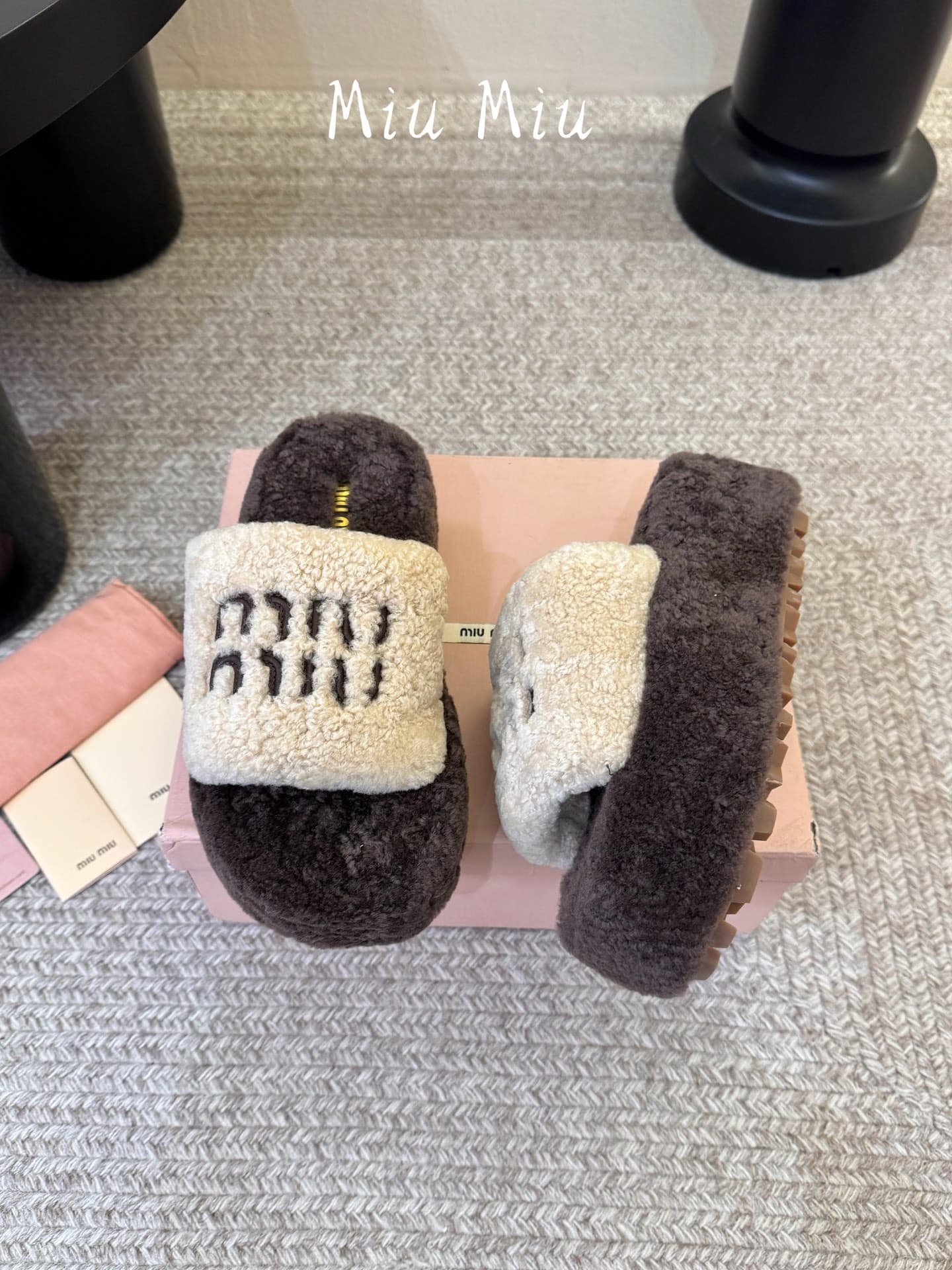 D10586 Miu Miu, Miu Miu – now available on the official online stores of various global importers. — image 2