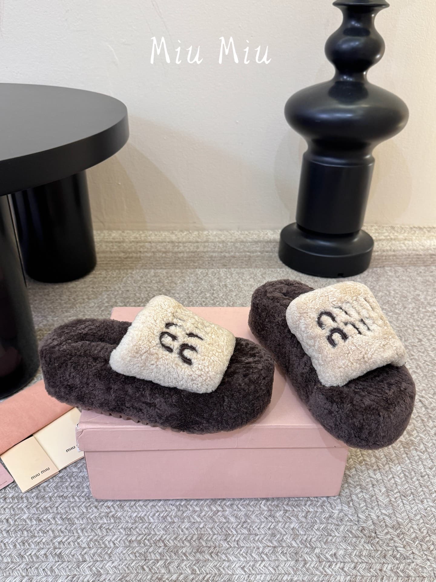 D10586 Miu Miu, Miu Miu – now available on the official online stores of various global importers. — image 5