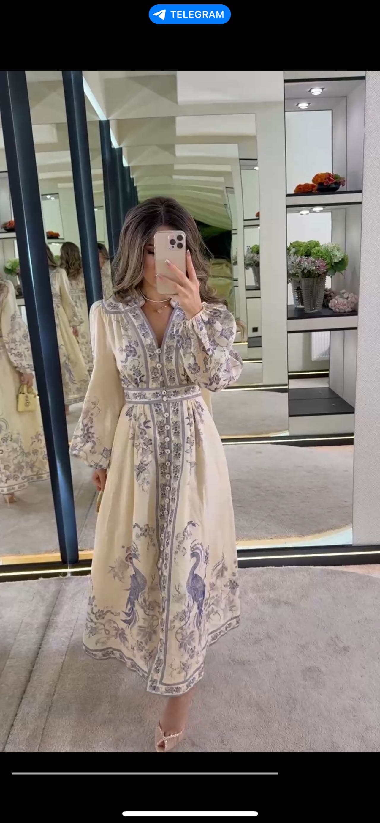 C18219 Size code: 20252712. Zimmermann new model, elegant vintage/retro floral print, V-neck, waist-catching lantern-length dress. Colors: blue, pink, brown. S-XL sizes available. [Size M: bust 92, waist 78, sleeve length 65, total length 145, weight 0. 6