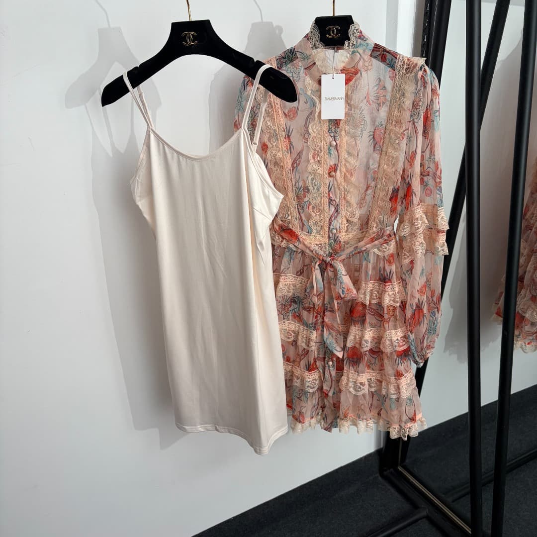 C18288 Style code: 20264731 Zimmermann* New model – French-style elegant floral print, lace and ruching on the waist, short skirt with straps, available in pink and black sizes S-XL. [Size M: bust 90, length 69; shoulder width 37, bust 100, waist 82, slee — image 5