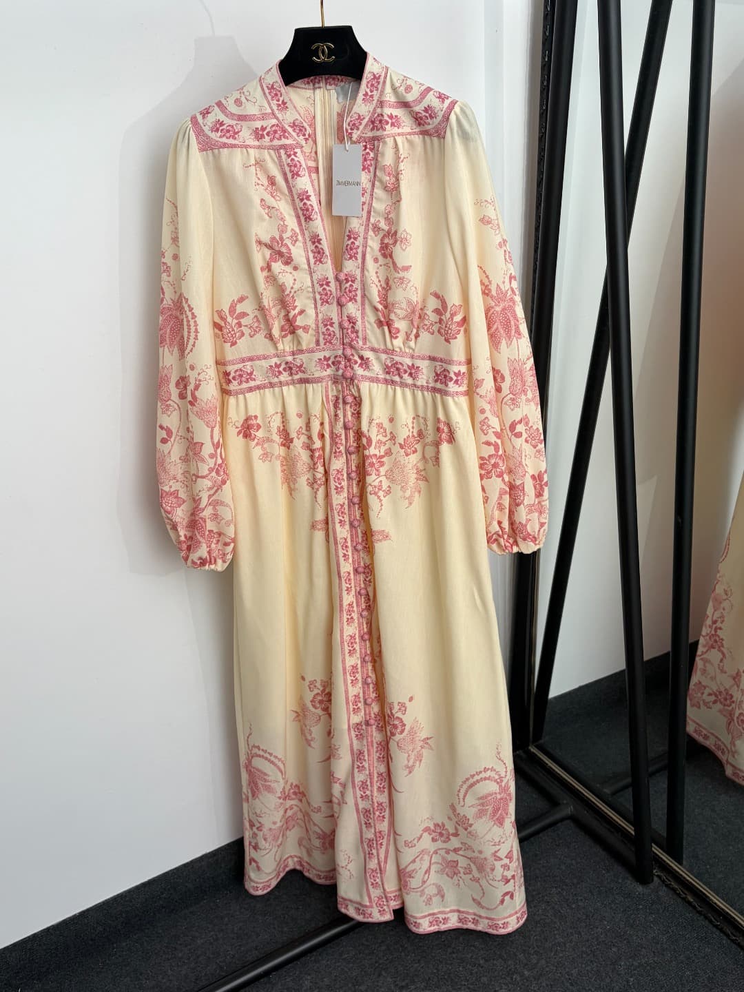 C18218 Style number 20252712 Zimmermann new model, elegant vintage/retro floral print, V-neck, waist-catching lantern-length dress, blue, pink, brown, S-XL. [Size M: bust 92, waist 78, sleeve length 65, overall length 145, weight 0, 68kg] — image 5