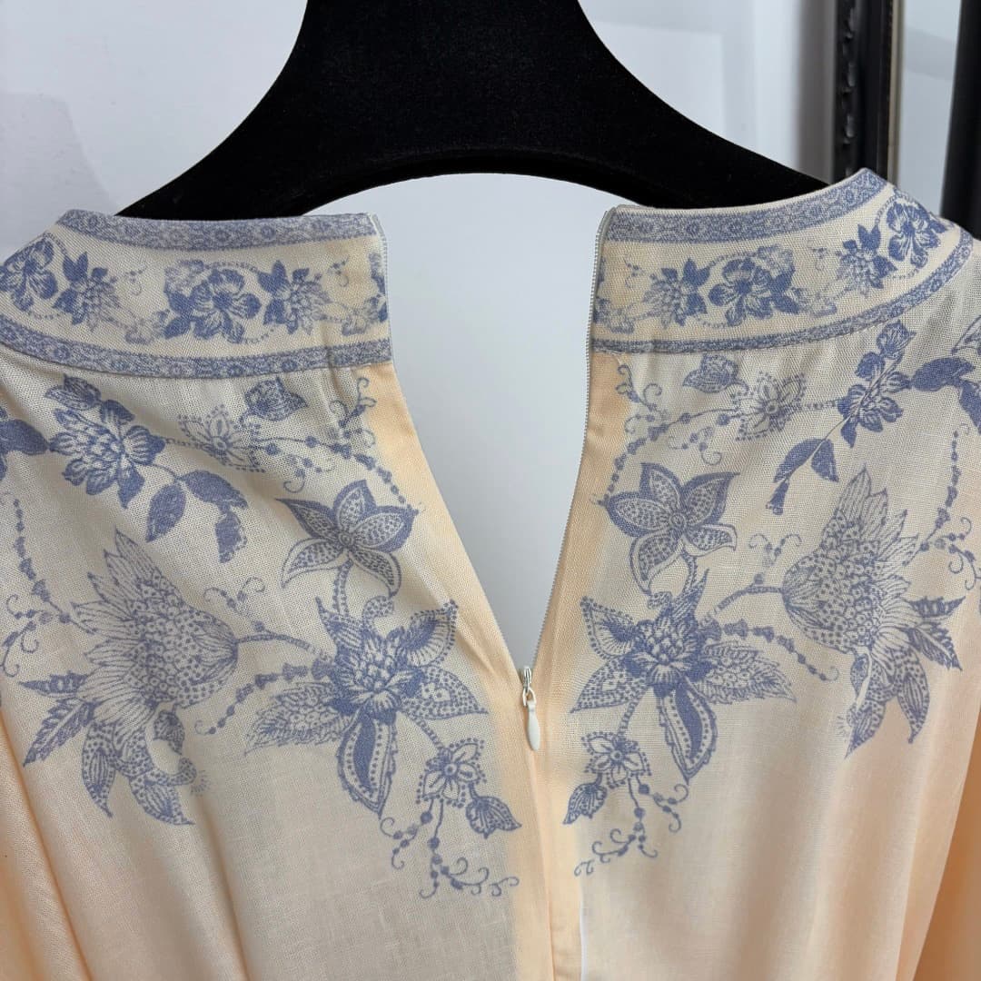 C18270 Style number 20265113 Zimmermann* New model: Peacock flower print, vacation-style V-neck, belted mid-length sleeves dress. Color: beige. S-XL sizes. [L size: Chest circumference 96, waist circumference 86, sleeve length 59, overall length 92; Weigh — image 8
