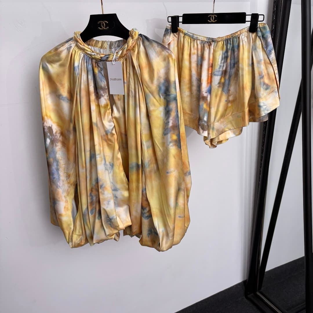 C18232 Style number 20265981 Zimmermann* New set: gradient-colored print vest top + shorts, yellow, S-XL. [For size M: bust circumference 94, length 59; waist circumference 66 is slightly elastic, length 31; weight: 0, 355kg] — image 1
