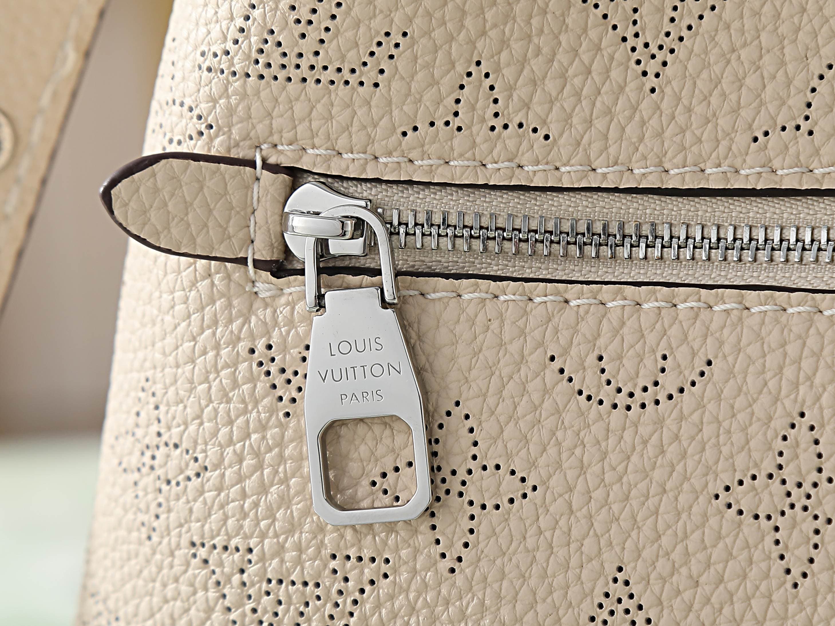 C5182 [Exclusive High-End Items, Real Photos Only] M27459 White Rice Color, Full Leather with Openings, Crossbody Bag, All Around Size; Small Handbag: m27336 Gray-Brown; m28306 Black; m27459 White Rice Color. This All Around small handbag belongs to the M — image 8