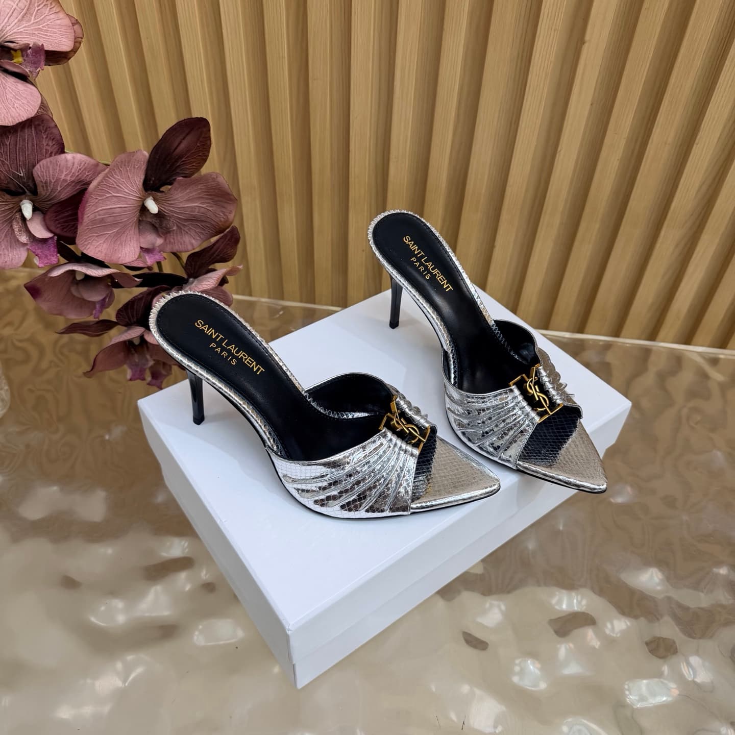 D12334 2026 Spring/Summer New Model YSL 🖤 Saint Laurent / Saint Laurent YSL slippers – an absolutely amazing and popular pair of slippers! — image 3