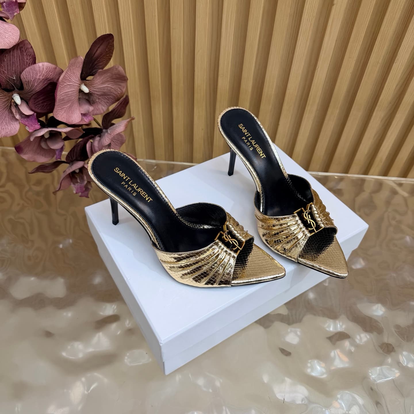 D12333 2026 Spring/Summer new model YSL 🖤 Saint Laurent / Saint Laurent YSL slippers – an absolutely amazing and popular pair of slippers! — image 3