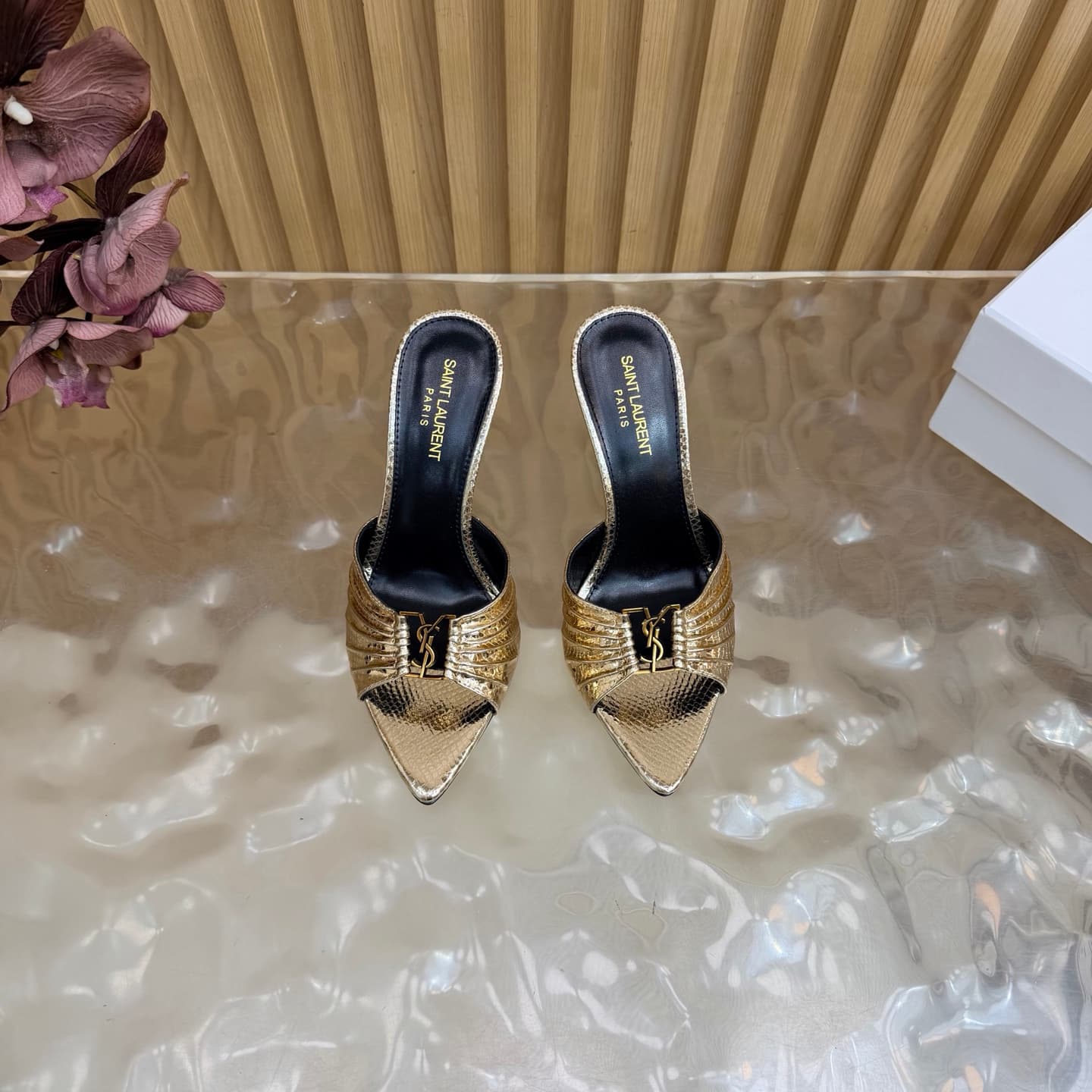 D12333 2026 Spring/Summer new model YSL 🖤 Saint Laurent / Saint Laurent YSL slippers – an absolutely amazing and popular pair of slippers! — image 4