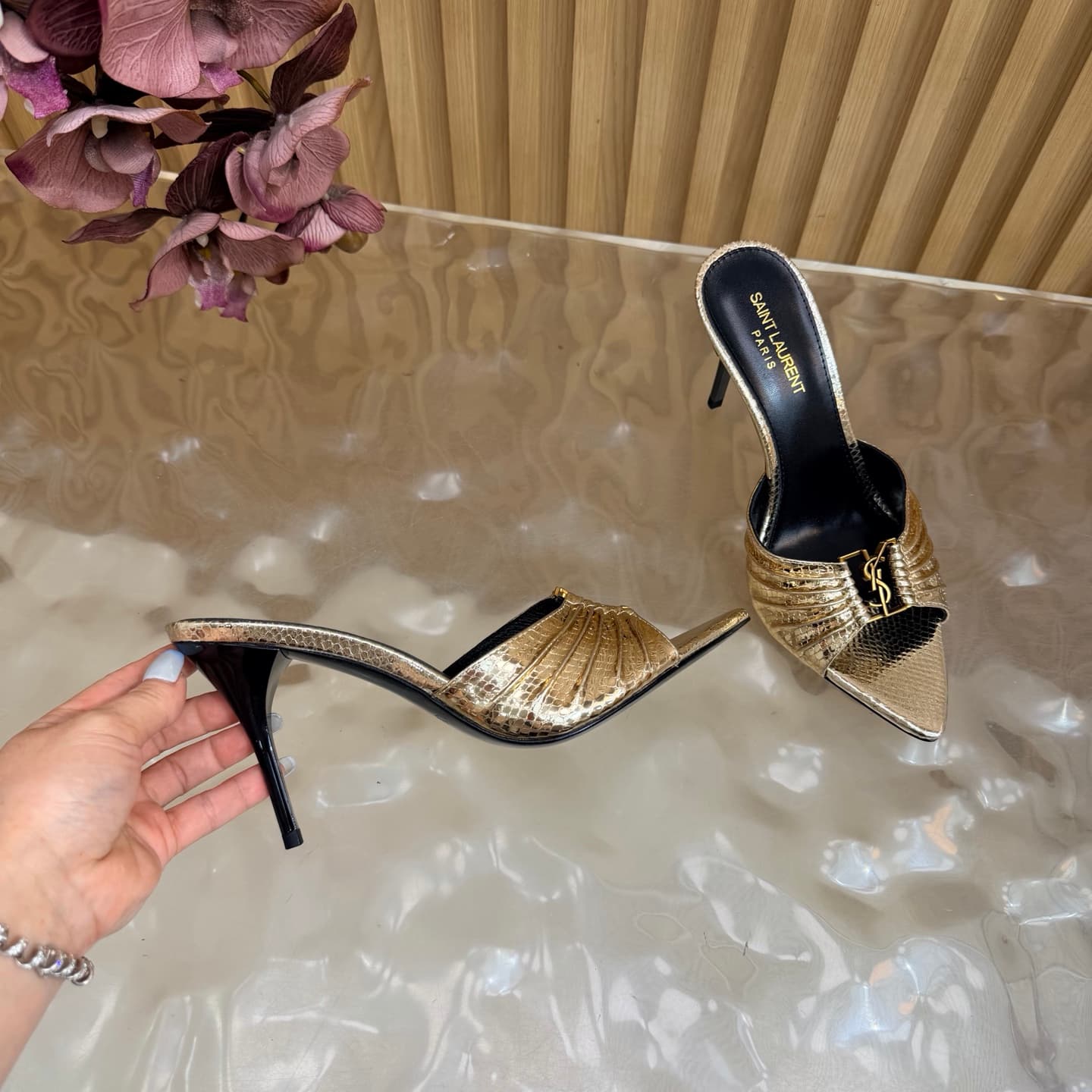 D12333 2026 Spring/Summer new model YSL 🖤 Saint Laurent / Saint Laurent YSL slippers – an absolutely amazing and popular pair of slippers! — image 8