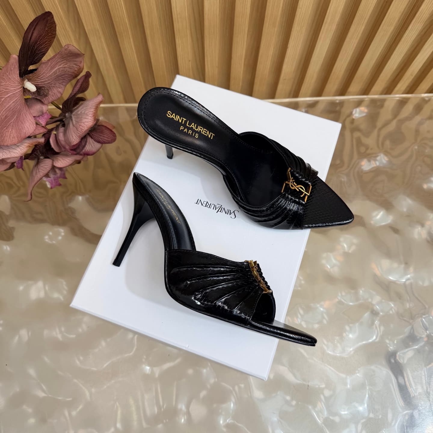D12332 2026 Spring/Summer New Model YSL 🖤 Saint Laurent / Saint Laurent YSL slippers – an absolutely amazing and popular pair of slippers! — image 2