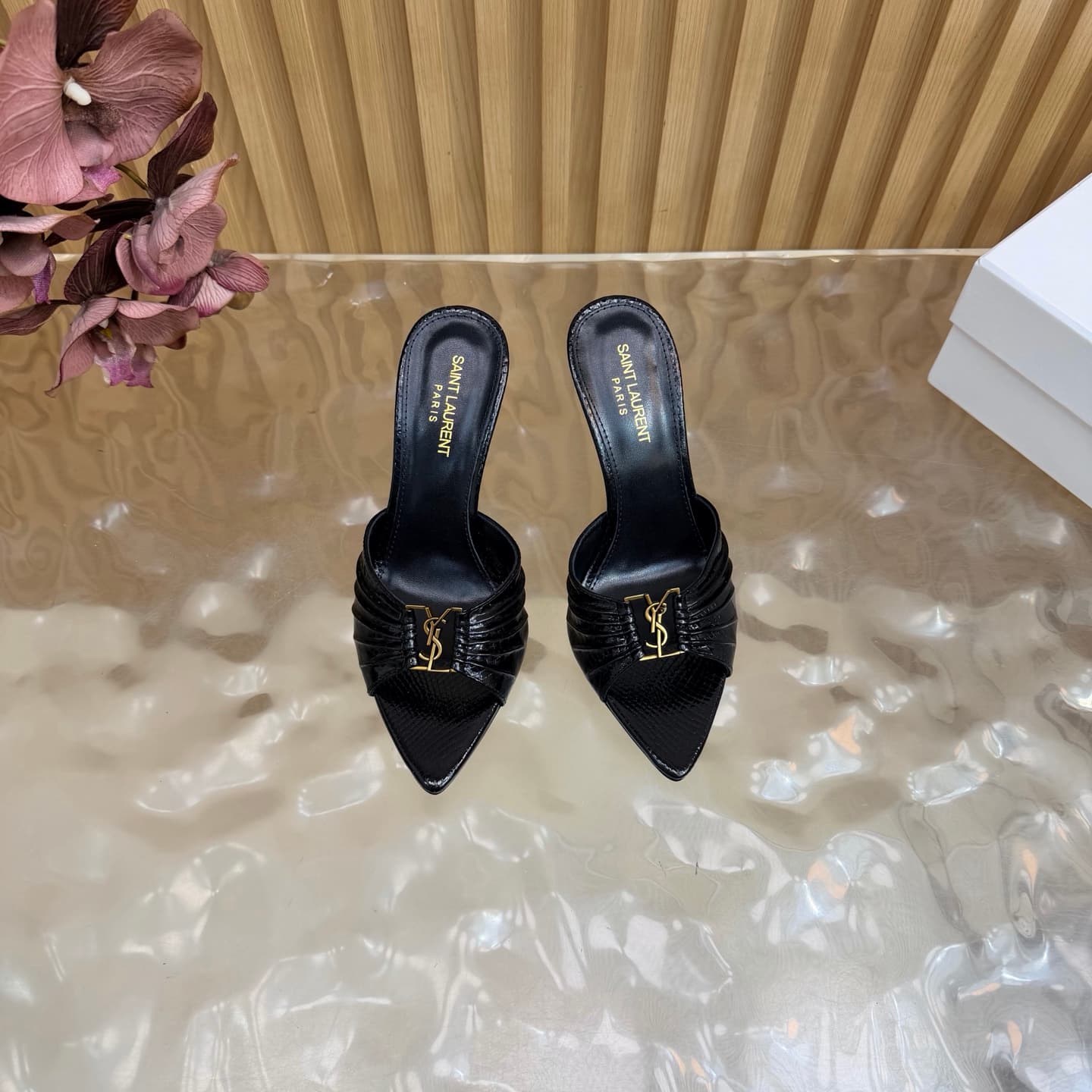 D12332 2026 Spring/Summer New Model YSL 🖤 Saint Laurent / Saint Laurent YSL slippers – an absolutely amazing and popular pair of slippers! — image 4