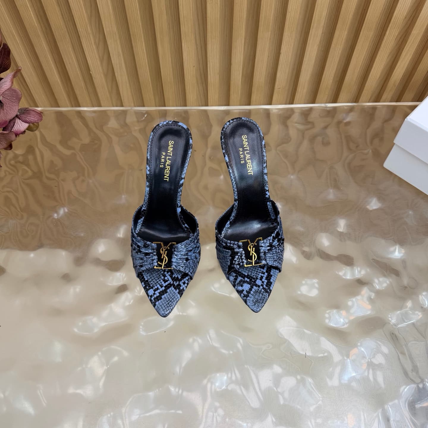 D12331 2026 Spring/Summer new model YSL 🖤 Saint Laurent / Saint Laurent YSL slippers – an absolutely amazing and popular pair of slippers! — image 4