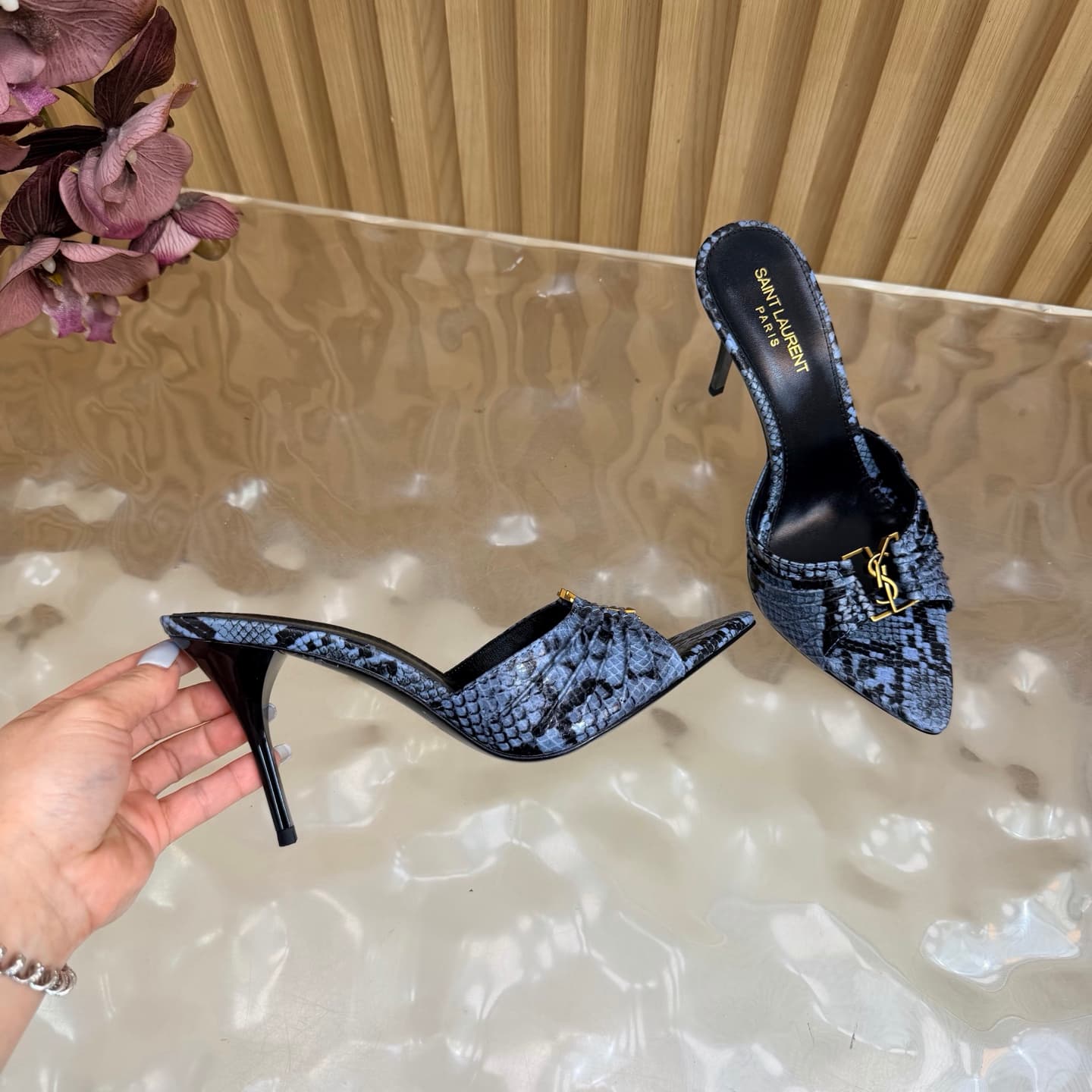 D12331 2026 Spring/Summer new model YSL 🖤 Saint Laurent / Saint Laurent YSL slippers – an absolutely amazing and popular pair of slippers! — image 8