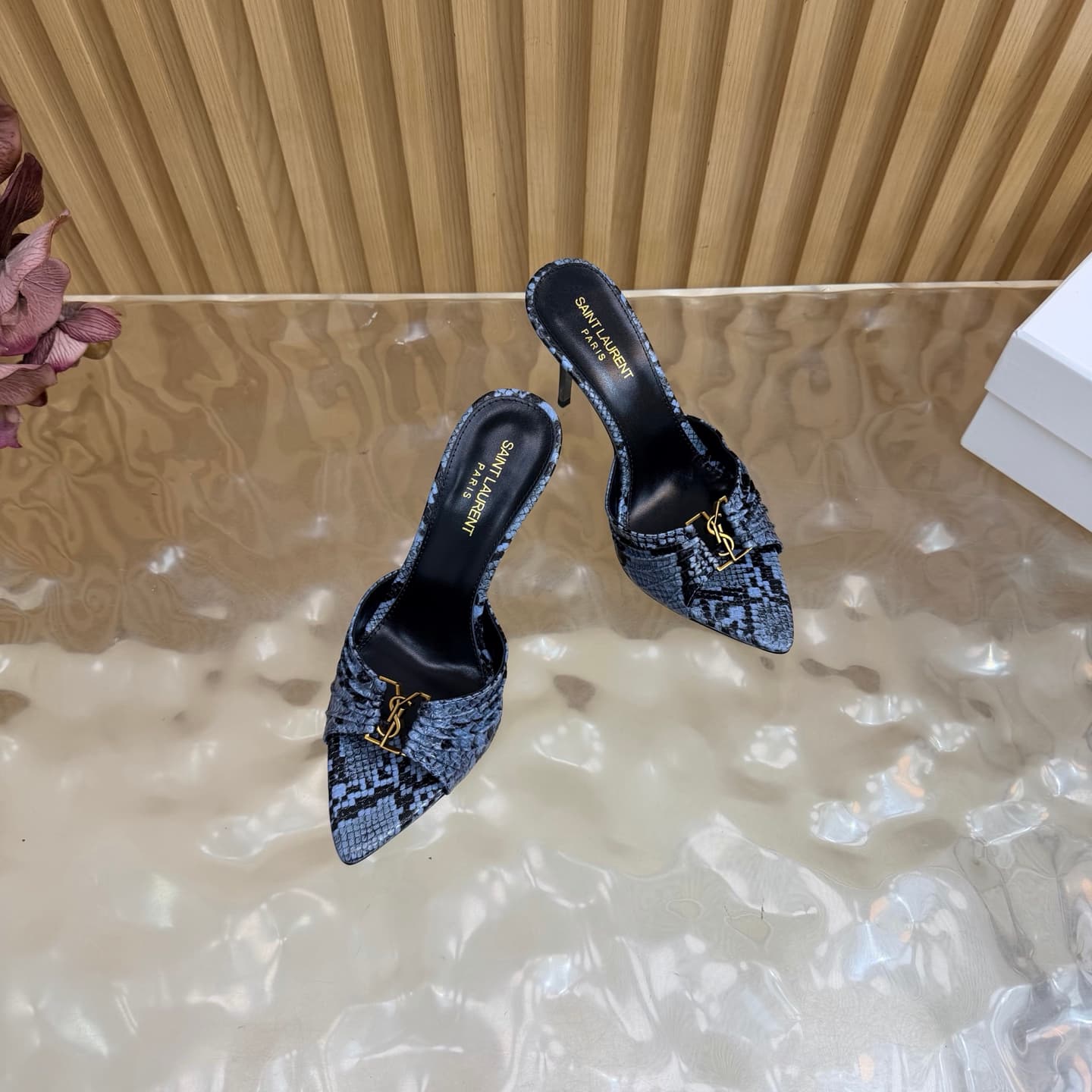 D12331 2026 Spring/Summer new model YSL 🖤 Saint Laurent / Saint Laurent YSL slippers – an absolutely amazing and popular pair of slippers! — image 6