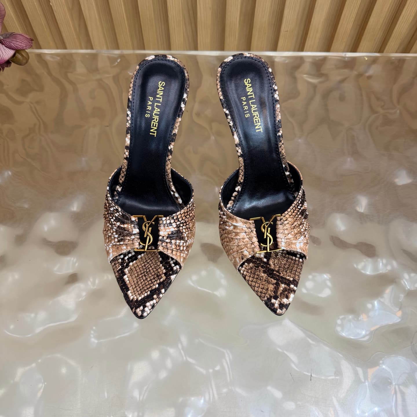 D12329 2026 Spring/Summer new model YSL 🖤 Saint Laurent / Saint Laurent YSL slippers – an absolutely amazing and popular pair of slippers! — image 5