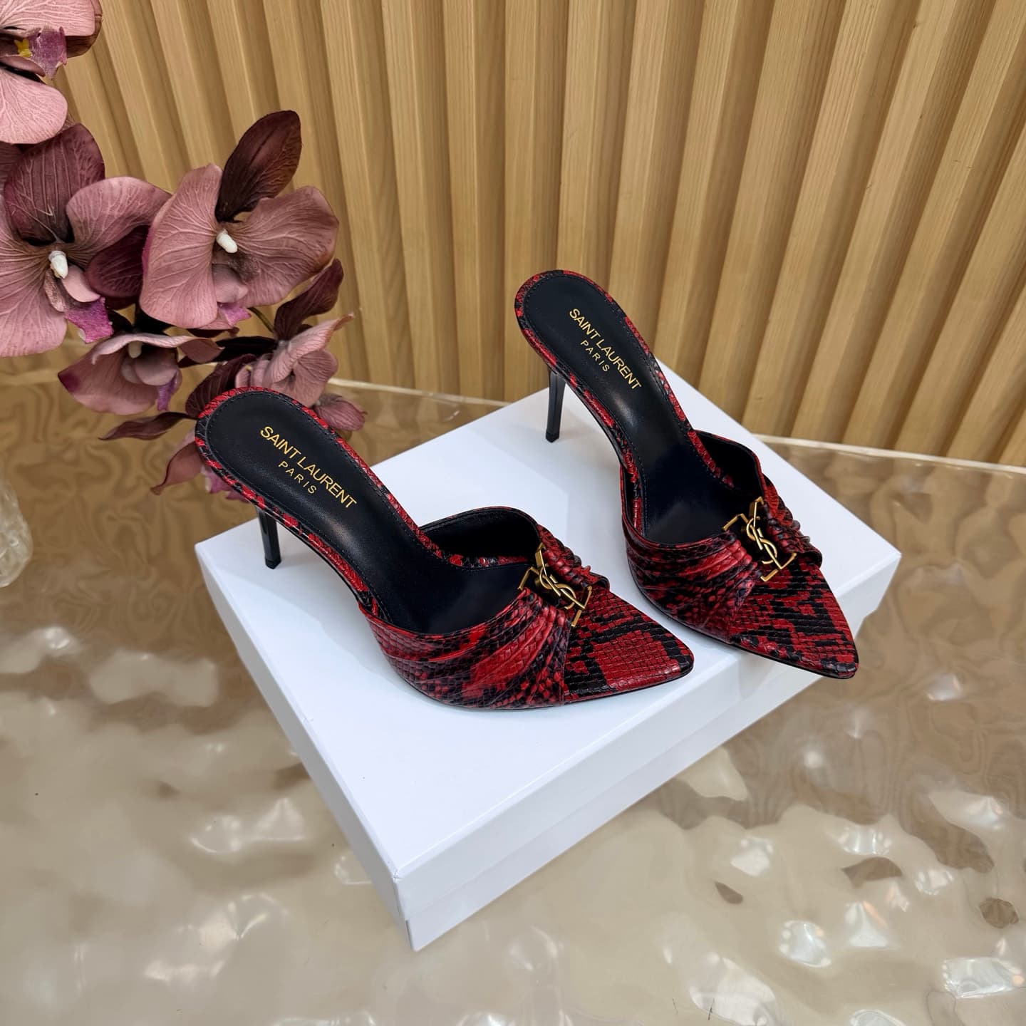D12328 2026 Spring/Summer New Model YSL 🖤 Saint Laurent / Saint Laurent YSL slippers – an absolutely amazing and popular pair of slippers! — image 3