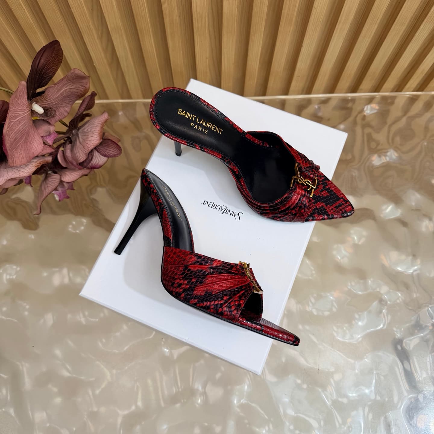 D12328 2026 Spring/Summer New Model YSL 🖤 Saint Laurent / Saint Laurent YSL slippers – an absolutely amazing and popular pair of slippers! — image 2