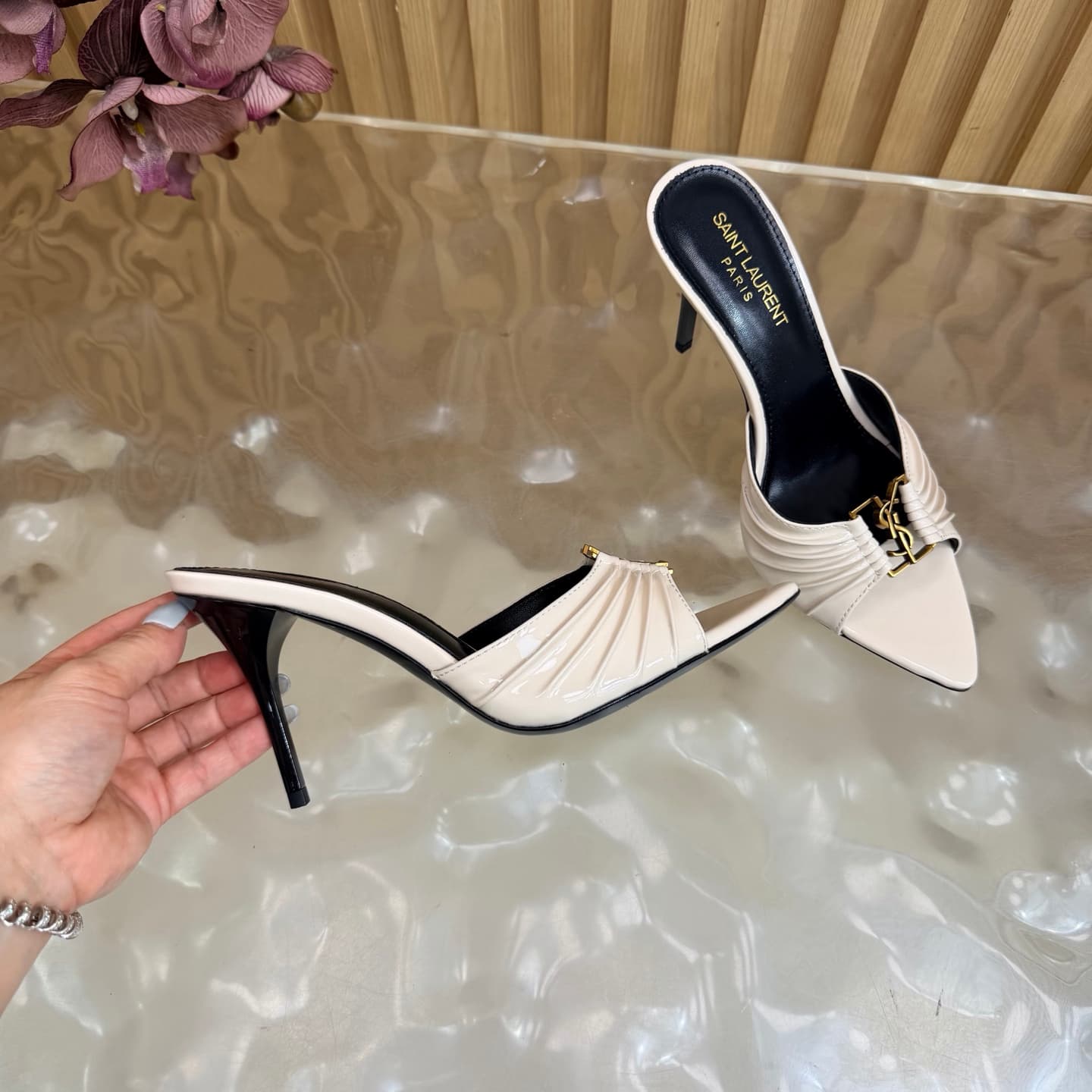 D12360 2026 Spring/Summer New Model YSL 🖤 Saint Laurent / Saint Laurent YSL slippers – an absolutely amazing and popular pair of slippers! — image 8