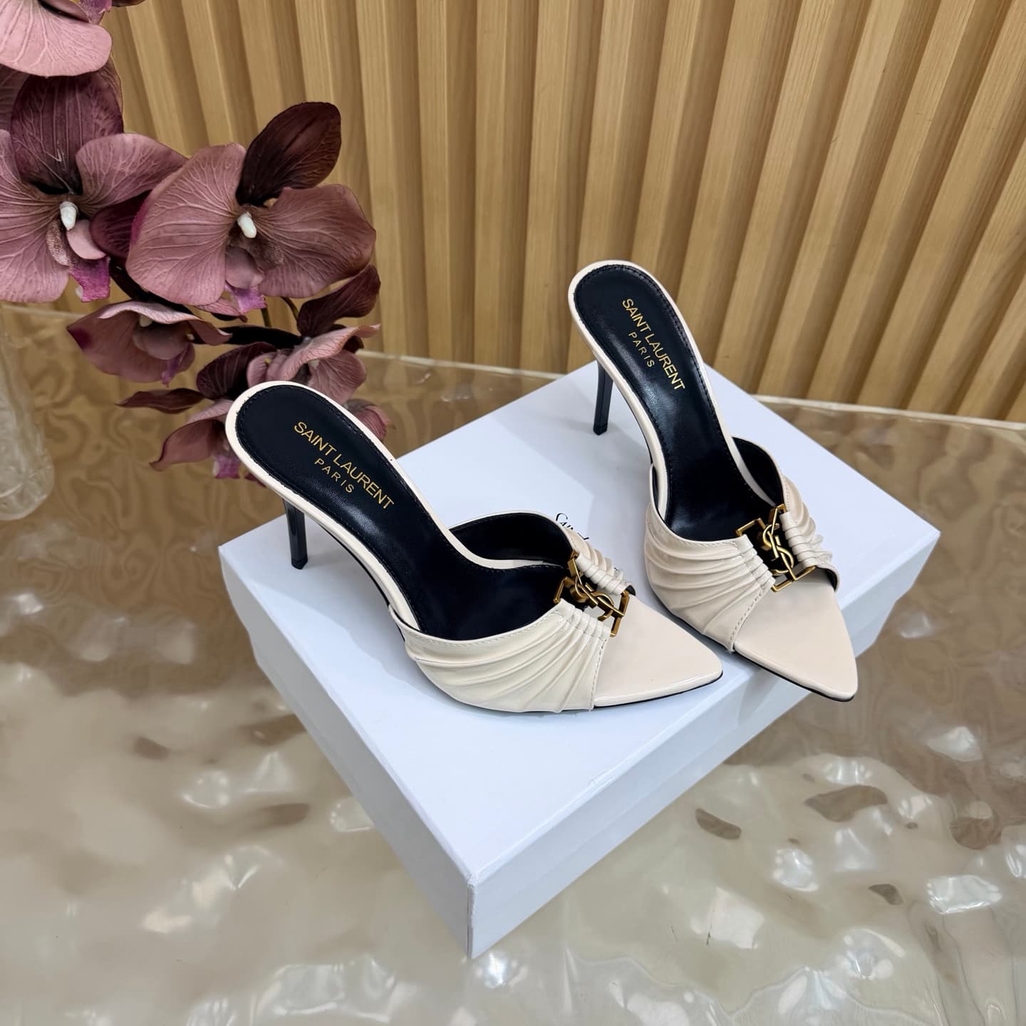 D12360 2026 Spring/Summer New Model YSL 🖤 Saint Laurent / Saint Laurent YSL slippers – an absolutely amazing and popular pair of slippers! — image 3