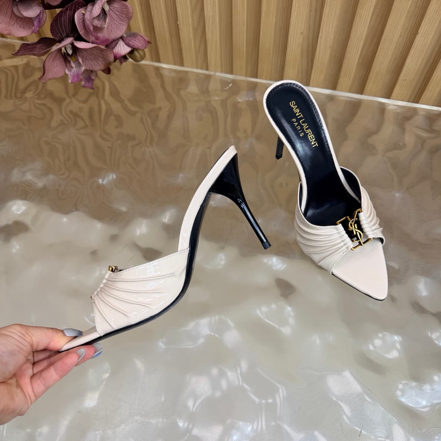 D12360 2026 Spring/Summer New Model YSL 🖤 Saint Laurent / Saint Laurent YSL slippers – an absolutely amazing and popular pair of slippers! — image 7