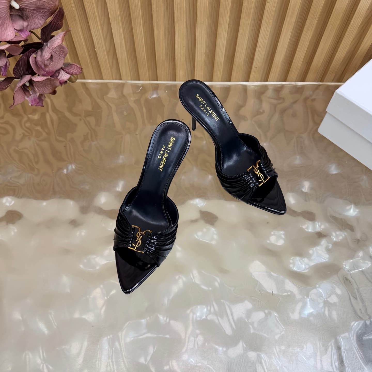 D12359 2026 Spring/Summer new model YSL 🖤 Saint Laurent / Saint Laurent YSL slippers – an absolutely amazing and popular pair of slippers! — image 5
