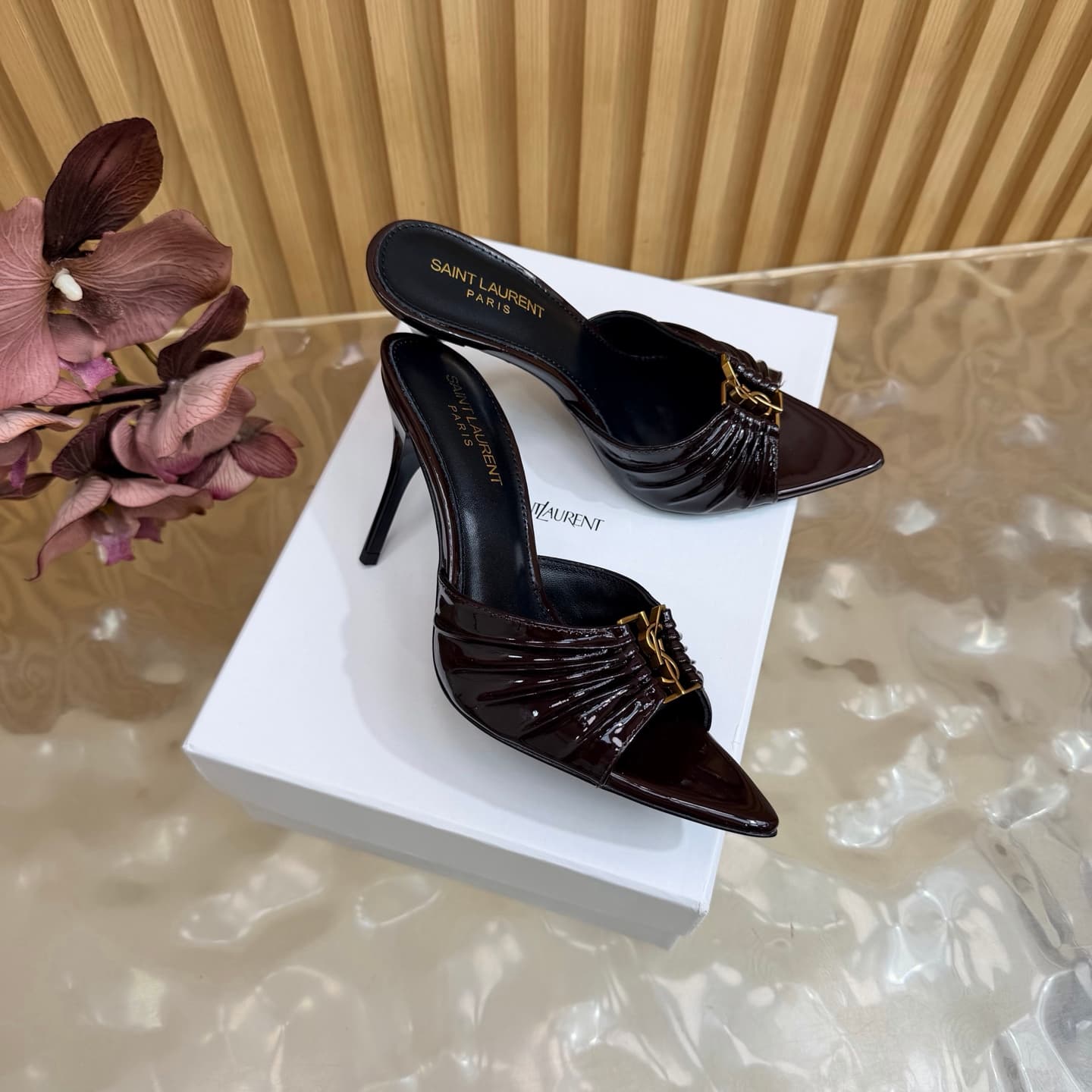 D12358 2026 Spring/Summer new model YSL 🖤 Saint Laurent / Saint Laurent YSL slippers – an absolutely amazing and popular pair of slippers! — image 2