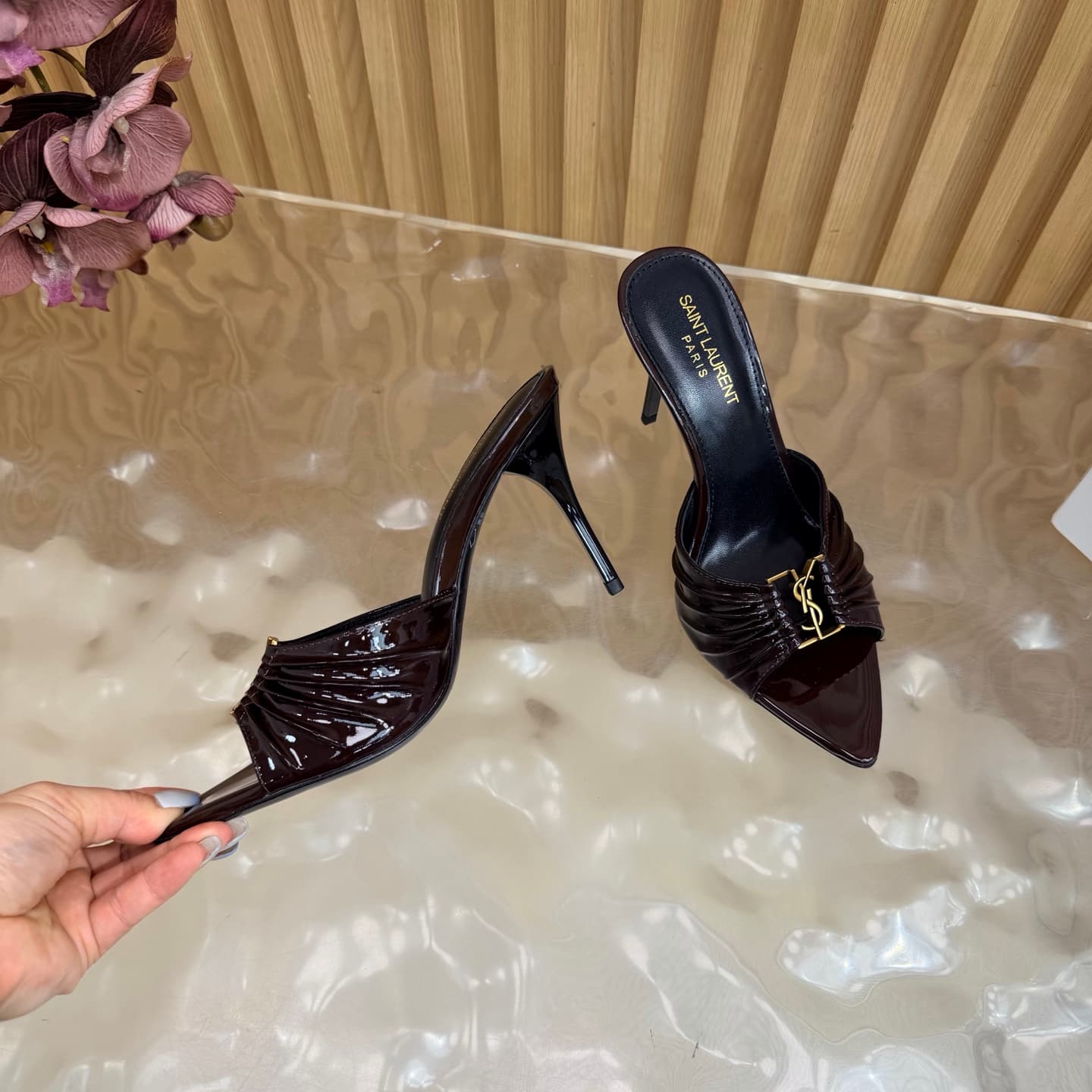 D12358 2026 Spring/Summer new model YSL 🖤 Saint Laurent / Saint Laurent YSL slippers – an absolutely amazing and popular pair of slippers! — image 7