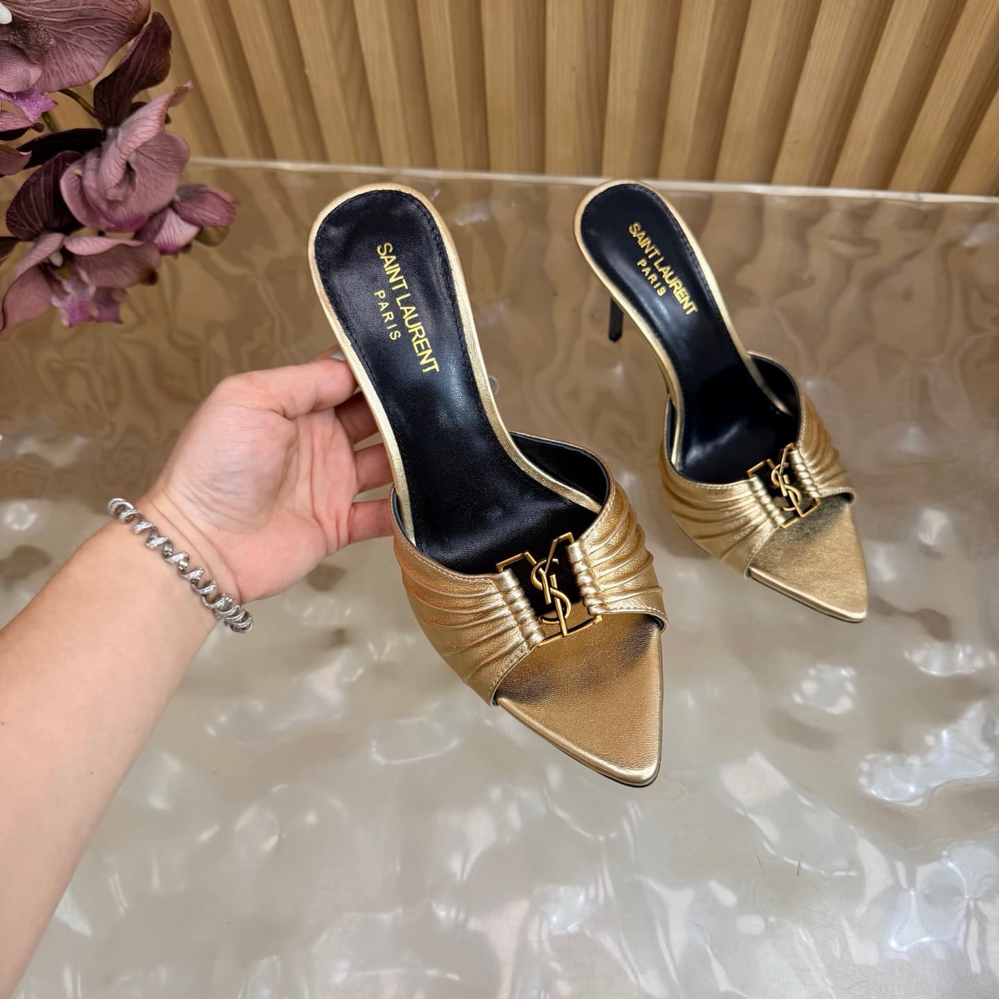 D12355 2026 Spring/Summer new model YSL 🖤 Saint Laurent / Saint Laurent YSL slippers – an absolutely amazing and popular pair of slippers! — image 8