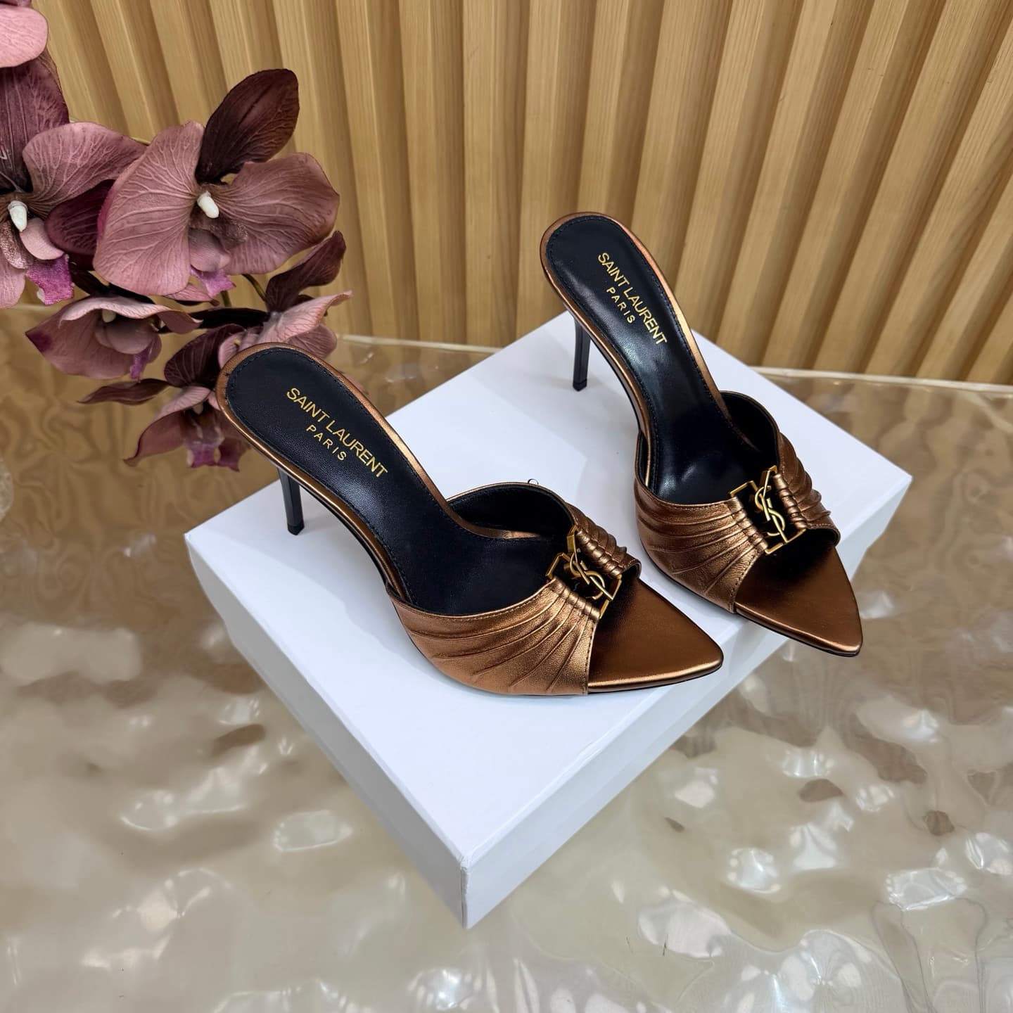 D12354 2026 Spring/Summer new model YSL 🖤 Saint Laurent / Saint Laurent YSL slippers – an absolutely amazing and popular pair of slippers! — image 3