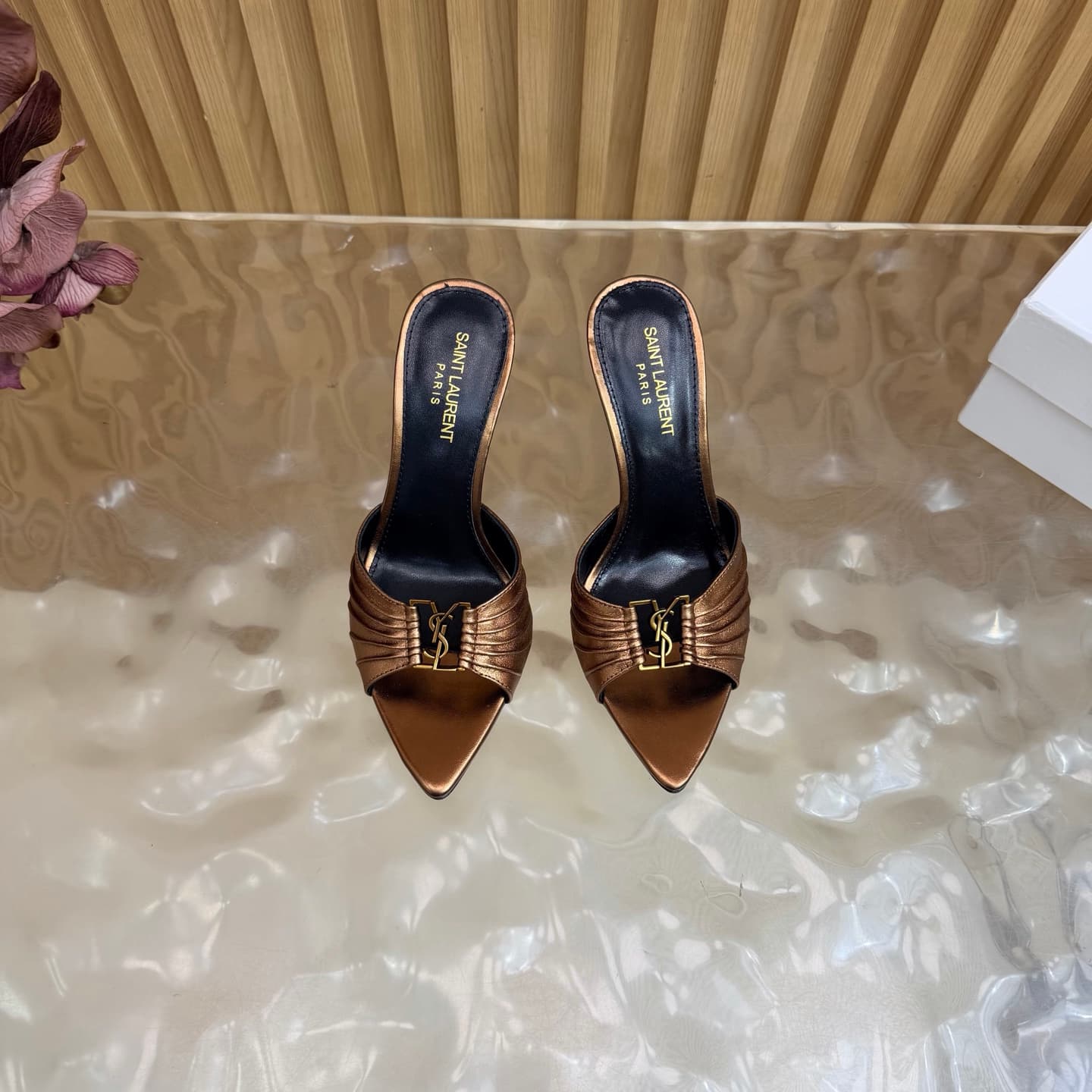 D12354 2026 Spring/Summer new model YSL 🖤 Saint Laurent / Saint Laurent YSL slippers – an absolutely amazing and popular pair of slippers! — image 4