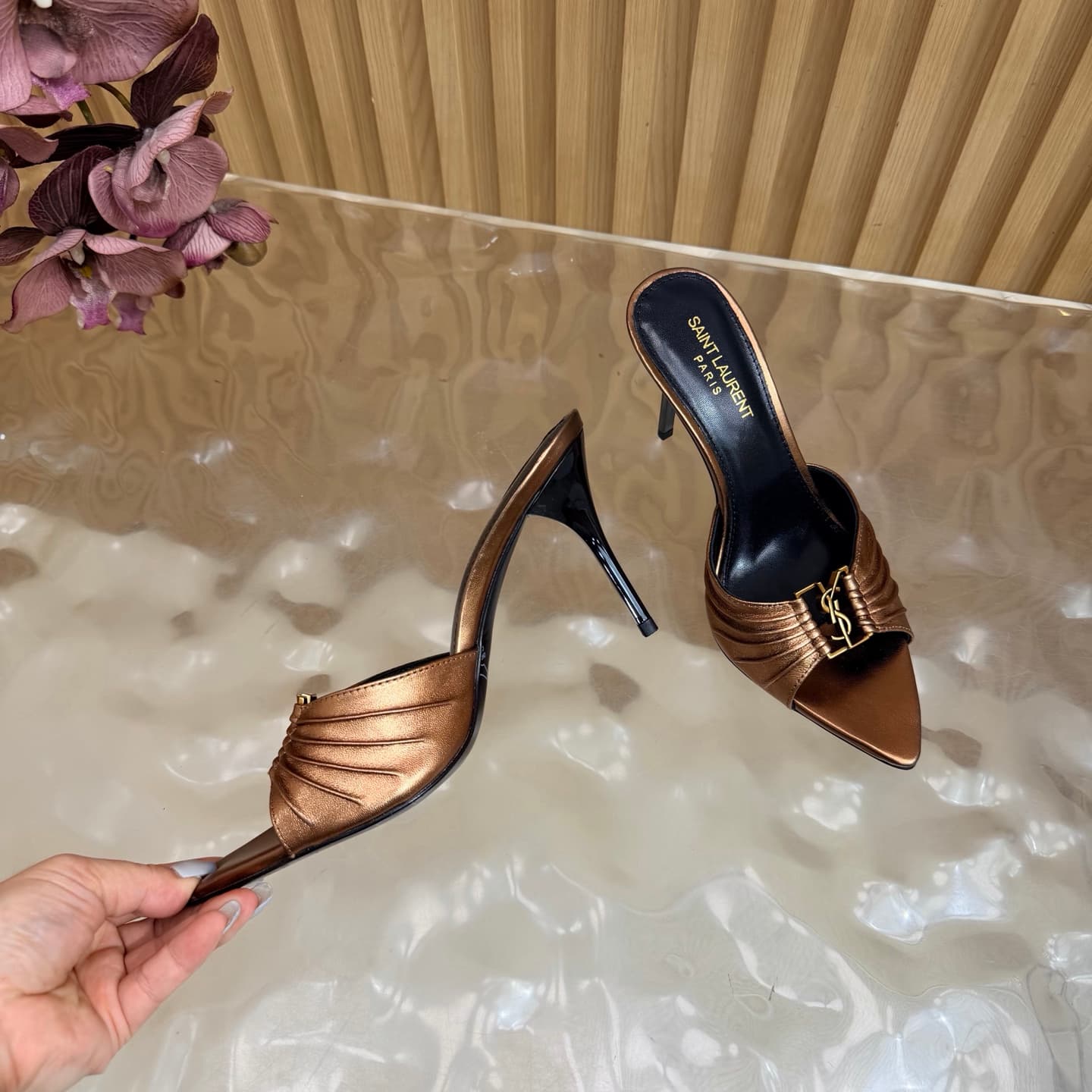 D12354 2026 Spring/Summer new model YSL 🖤 Saint Laurent / Saint Laurent YSL slippers – an absolutely amazing and popular pair of slippers! — image 7