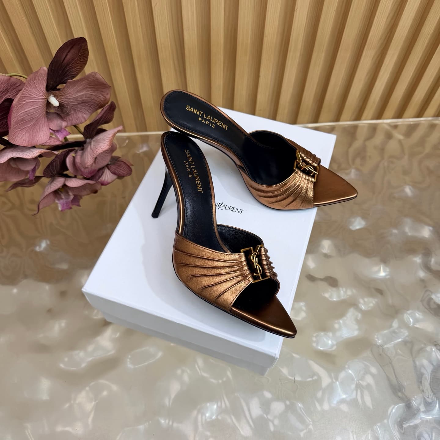 D12354 2026 Spring/Summer new model YSL 🖤 Saint Laurent / Saint Laurent YSL slippers – an absolutely amazing and popular pair of slippers! — image 2