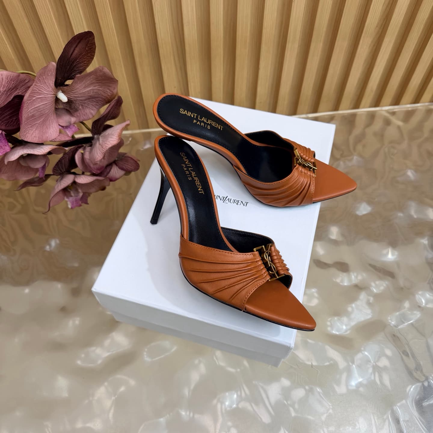 D12353 2026 Spring/Summer New Model YSL 🖤 Saint Laurent / Saint Laurent YSL slippers – an absolutely amazing and popular pair of slippers! — image 2