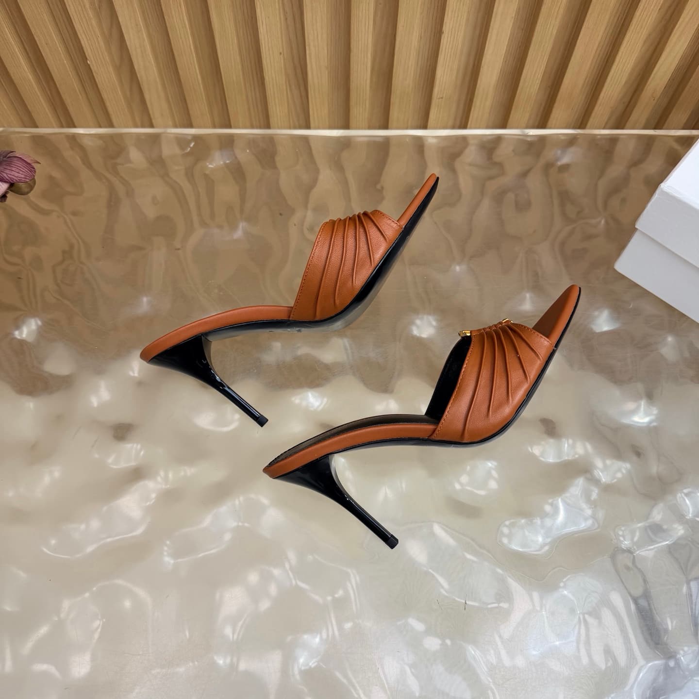 D12353 2026 Spring/Summer New Model YSL 🖤 Saint Laurent / Saint Laurent YSL slippers – an absolutely amazing and popular pair of slippers! — image 7