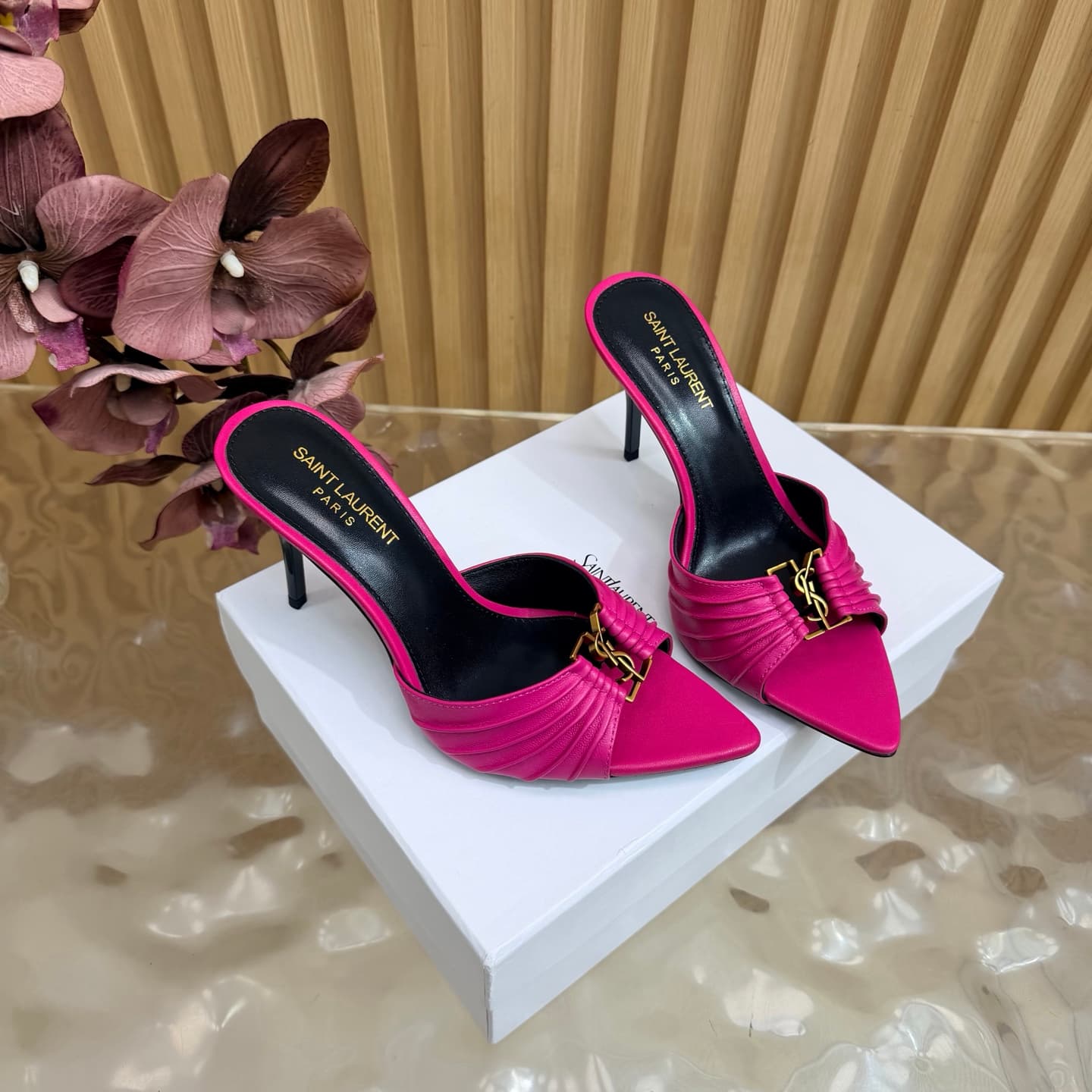 D12350 2026 Spring/Summer new model YSL 🖤 Saint Laurent / Saint Laurent YSL slippers – an absolutely amazing and popular pair of slippers! — image 3