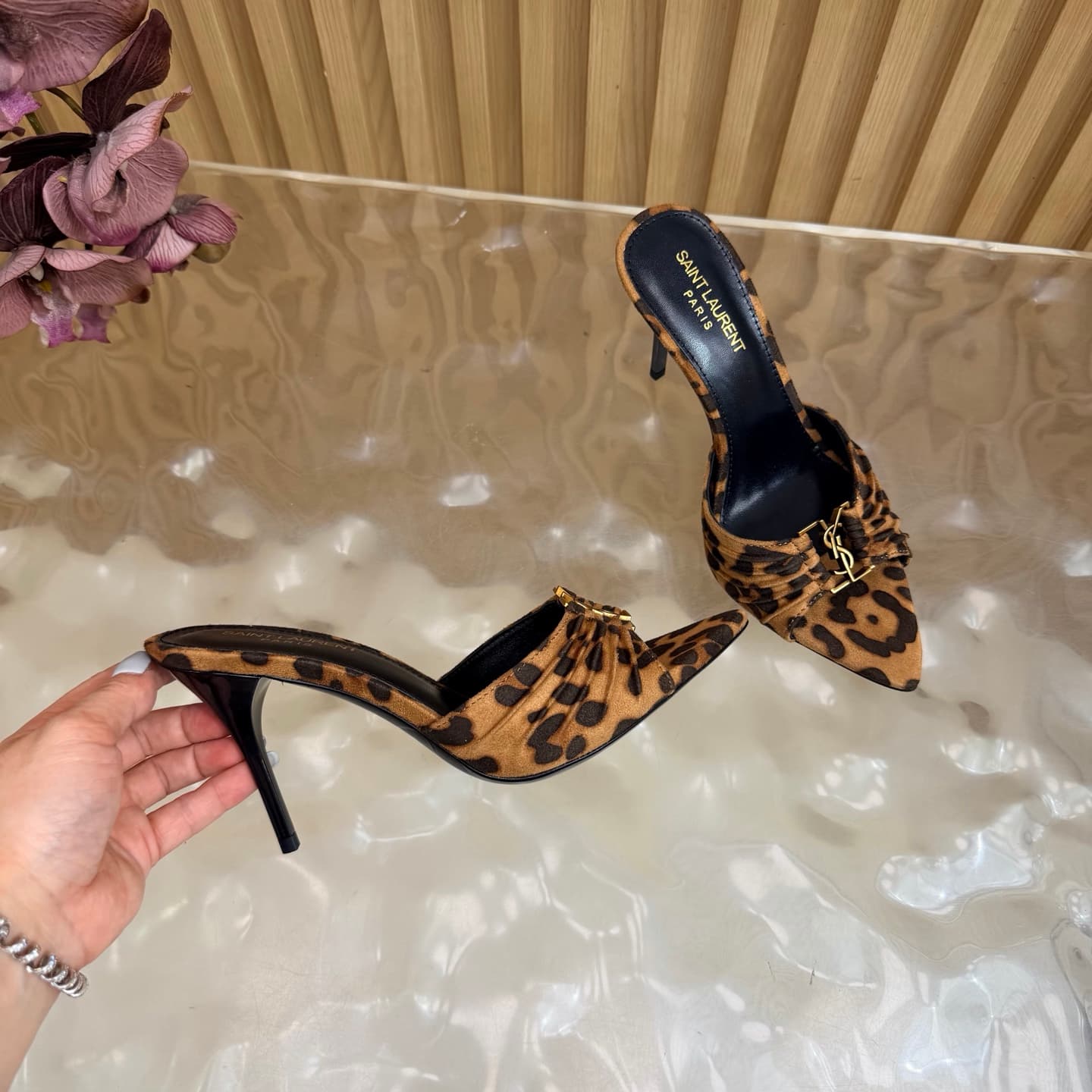 D12351 2026 Spring/Summer new model YSL 🖤 Saint Laurent / Saint Laurent YSL slippers – an absolutely amazing and popular pair of slippers! — image 6