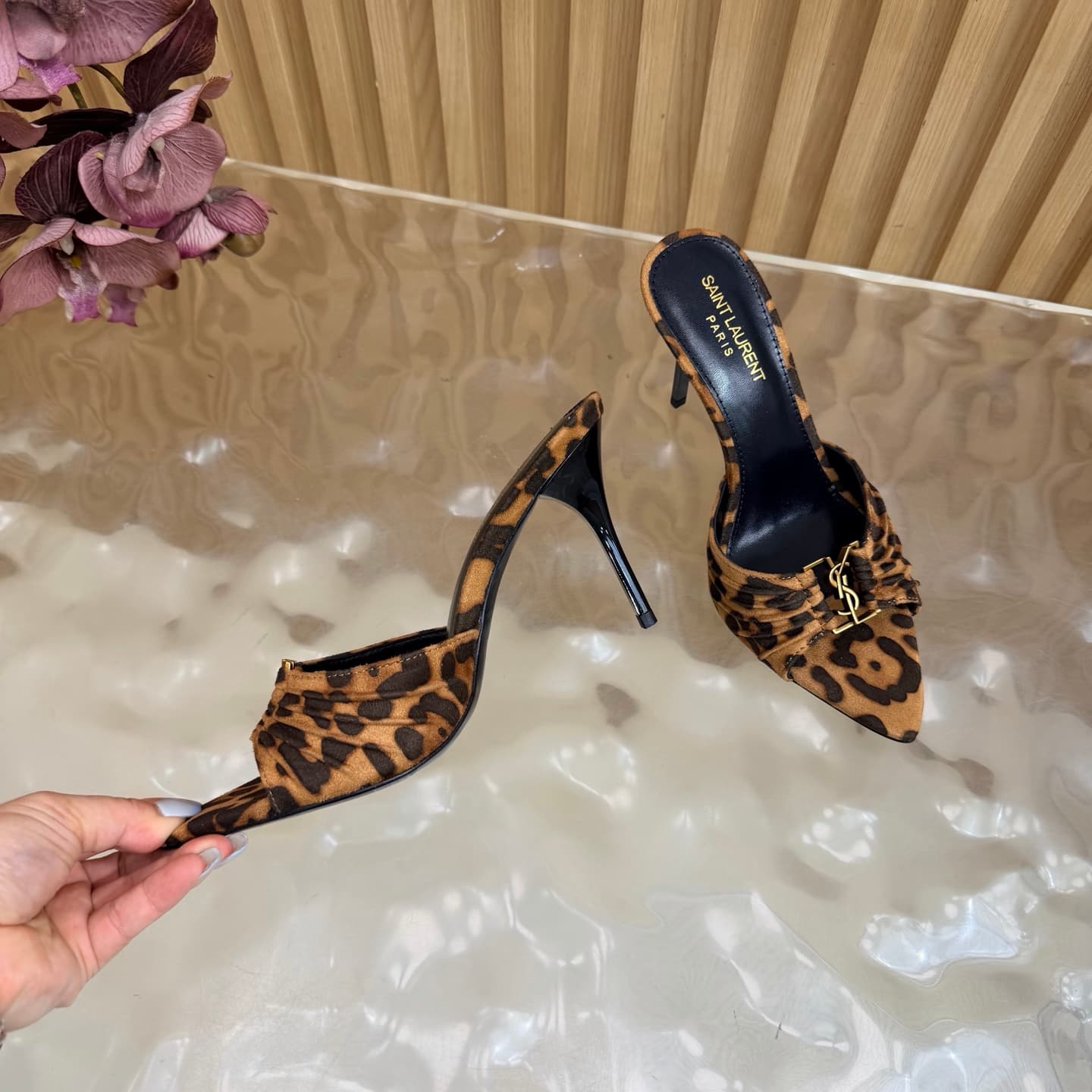 D12351 2026 Spring/Summer new model YSL 🖤 Saint Laurent / Saint Laurent YSL slippers – an absolutely amazing and popular pair of slippers! — image 7