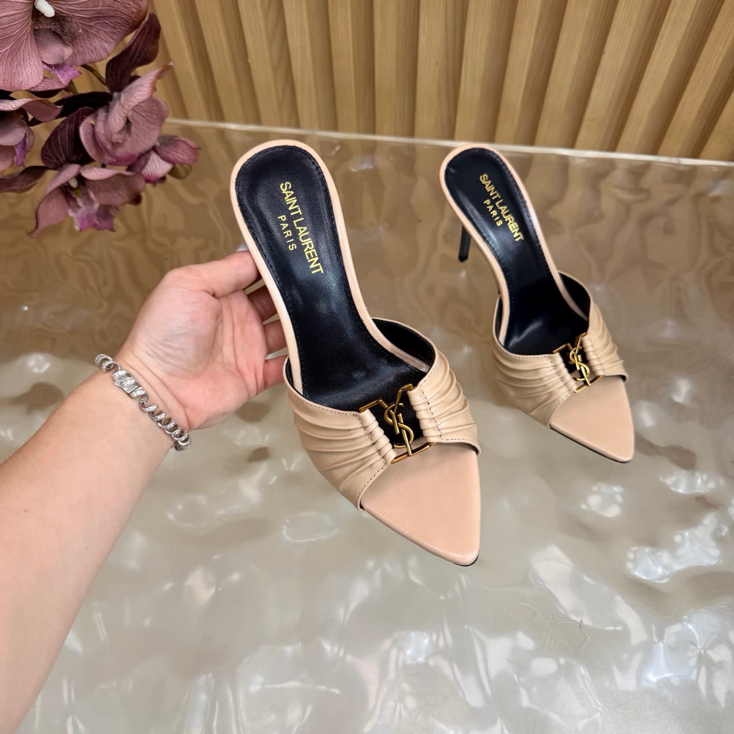 D12349 2026 Spring/Summer new model YSL 🖤 Saint Laurent / Saint Laurent YSL slippers – an absolutely amazing and popular pair of slippers! — image 8