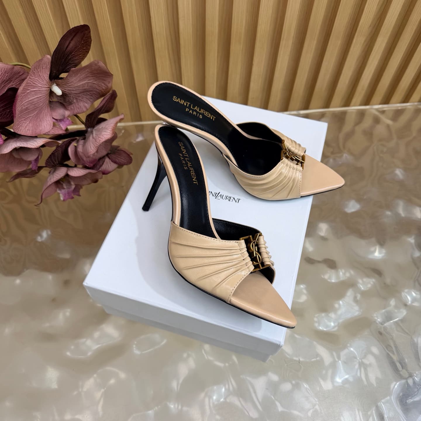 D12349 2026 Spring/Summer new model YSL 🖤 Saint Laurent / Saint Laurent YSL slippers – an absolutely amazing and popular pair of slippers! — image 2