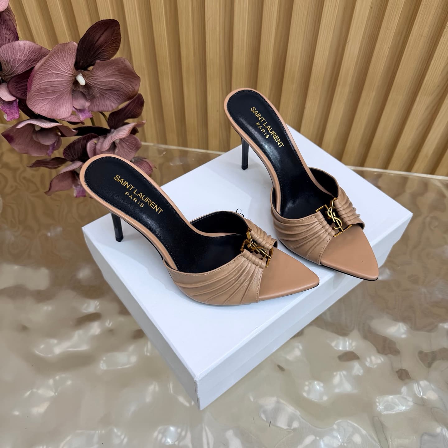D12348 2026 Spring/Summer new model YSL 🖤 Saint Laurent / Saint Laurent YSL slippers – an absolutely amazing and popular pair of slippers! — image 3