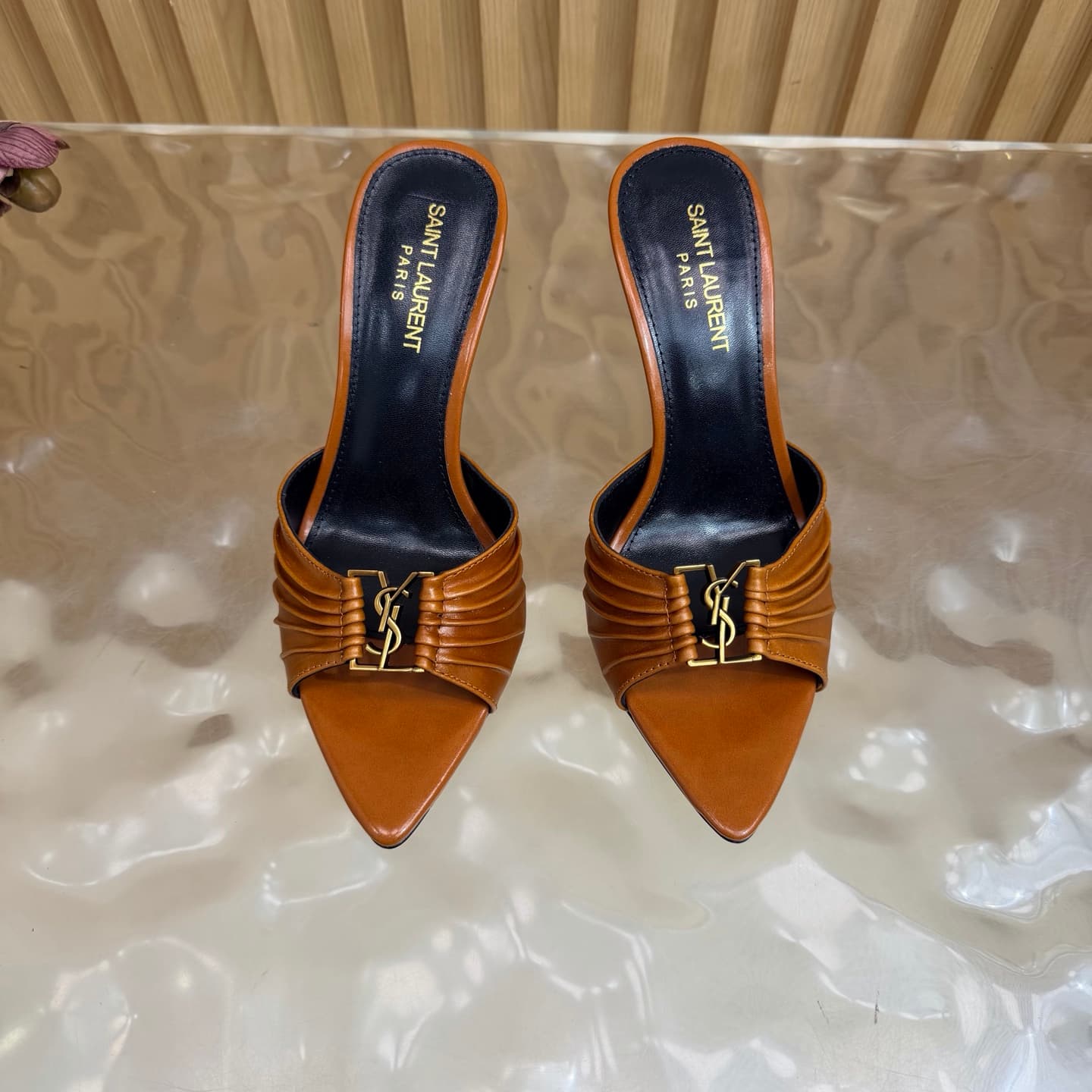 D12347 2026 Spring/Summer new model YSL 🖤 Saint Laurent / Saint Laurent YSL slippers – an absolutely amazing and popular pair of slippers! — image 5