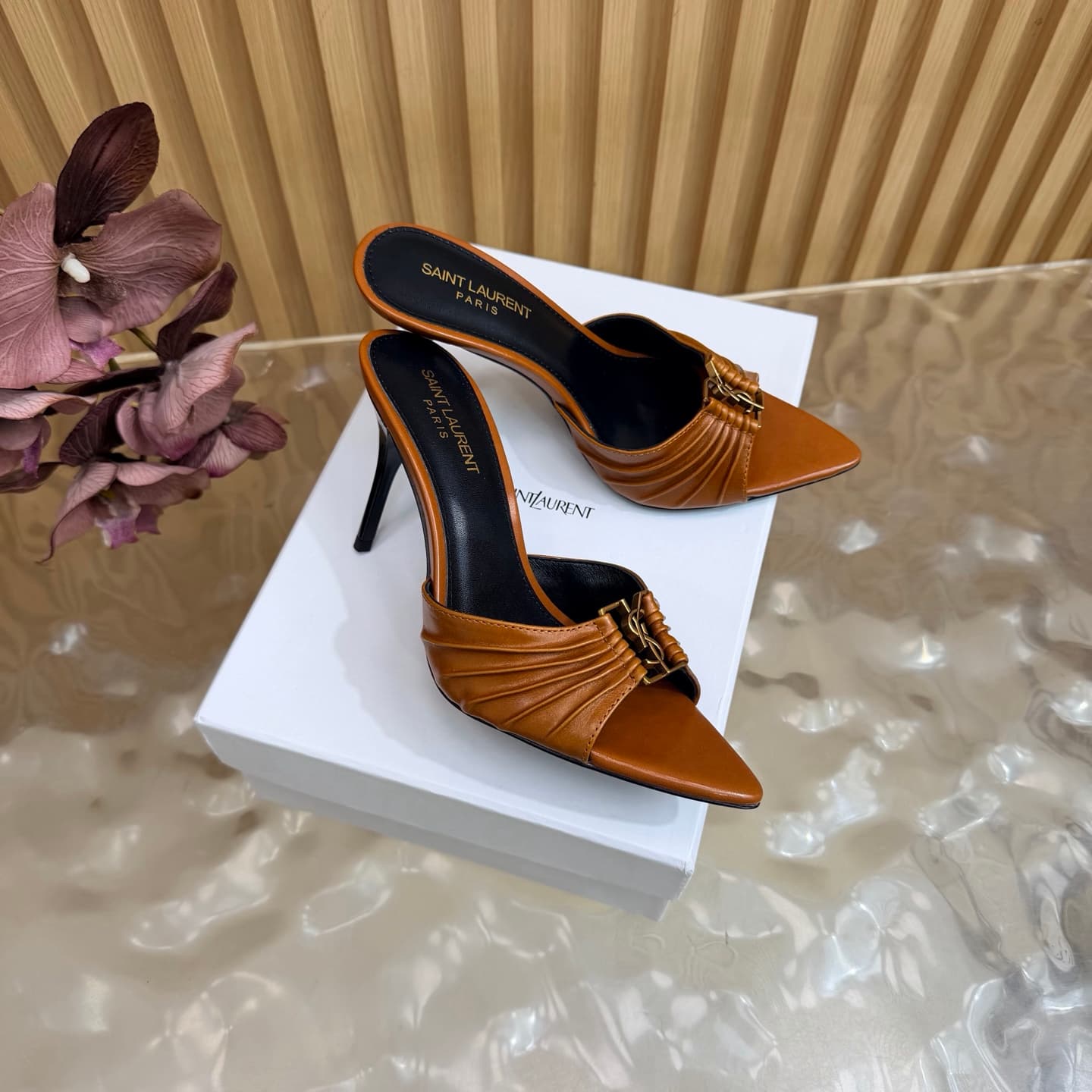 D12347 2026 Spring/Summer new model YSL 🖤 Saint Laurent / Saint Laurent YSL slippers – an absolutely amazing and popular pair of slippers! — image 2