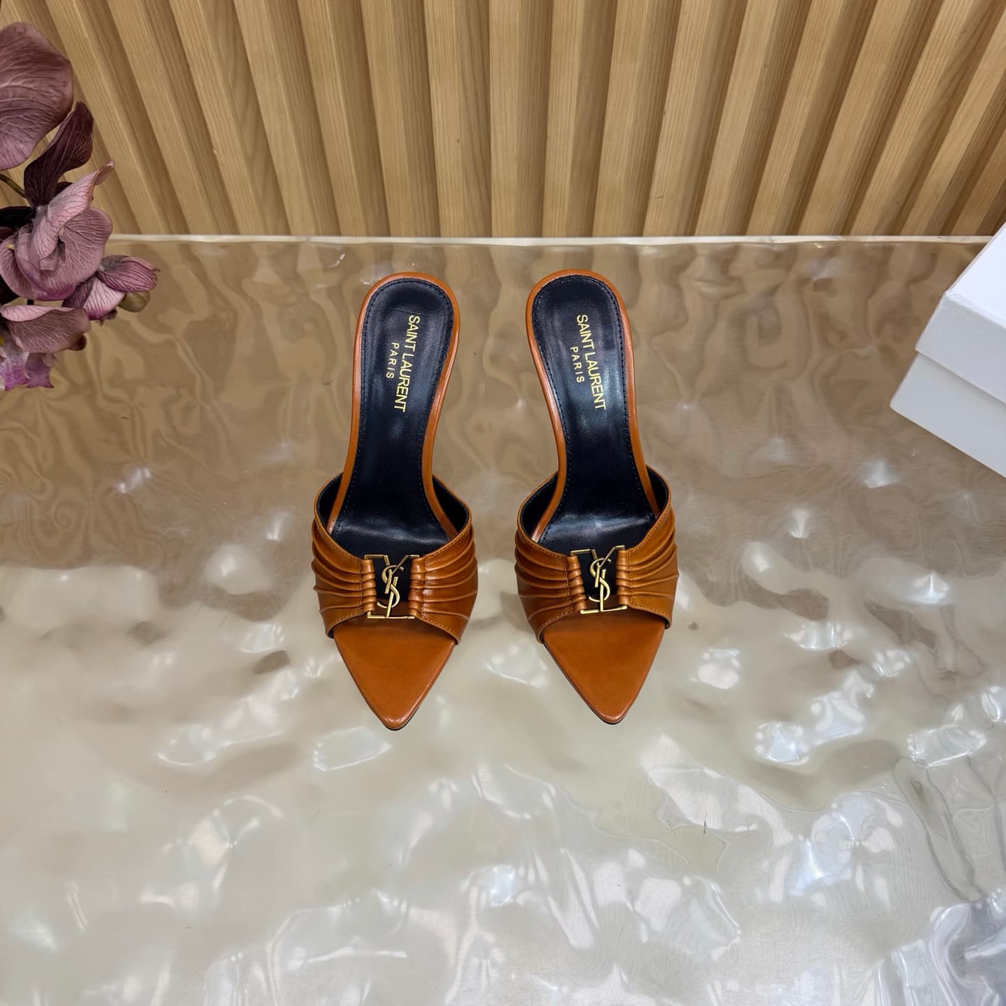 D12347 2026 Spring/Summer new model YSL 🖤 Saint Laurent / Saint Laurent YSL slippers – an absolutely amazing and popular pair of slippers! — image 4