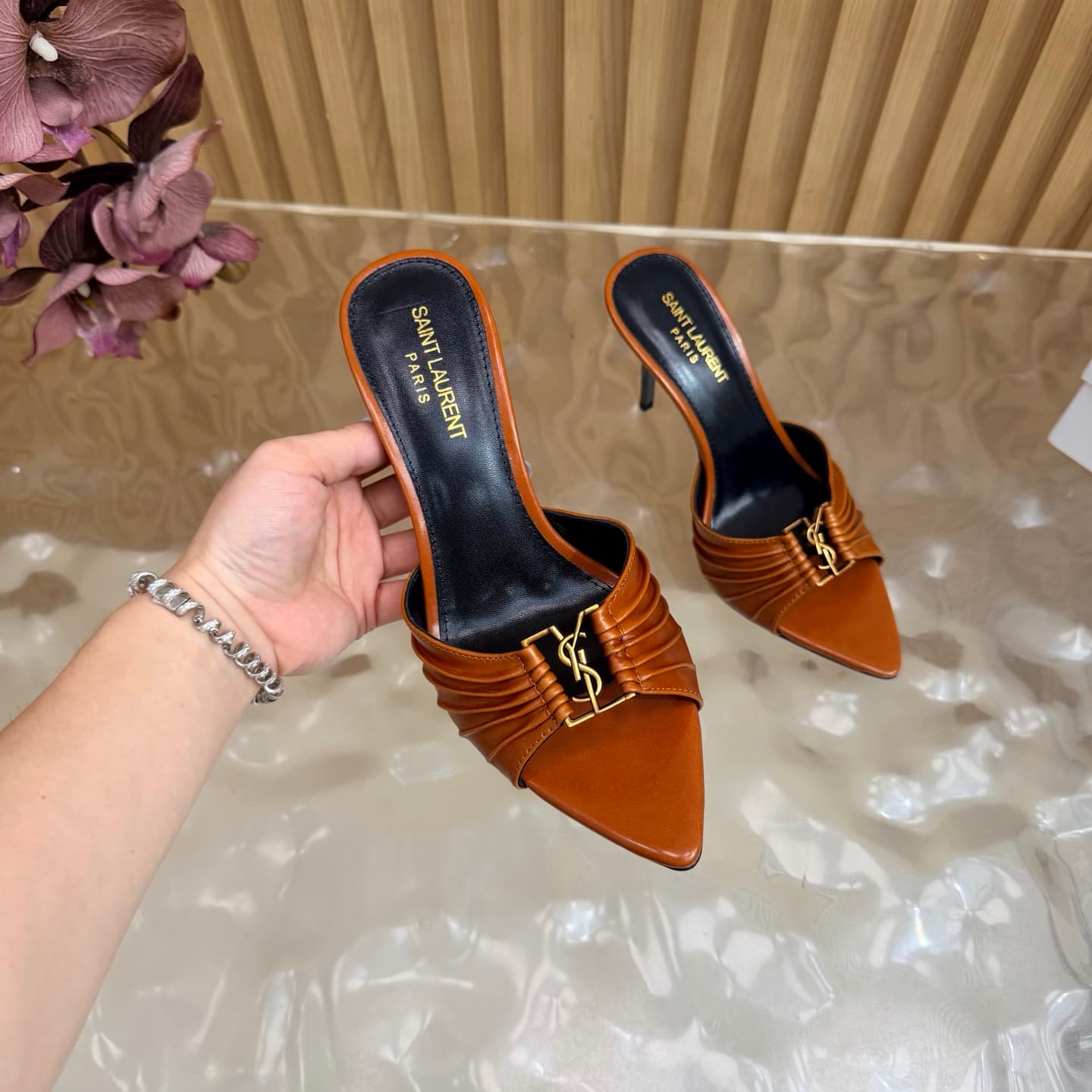 D12347 2026 Spring/Summer new model YSL 🖤 Saint Laurent / Saint Laurent YSL slippers – an absolutely amazing and popular pair of slippers! — image 8