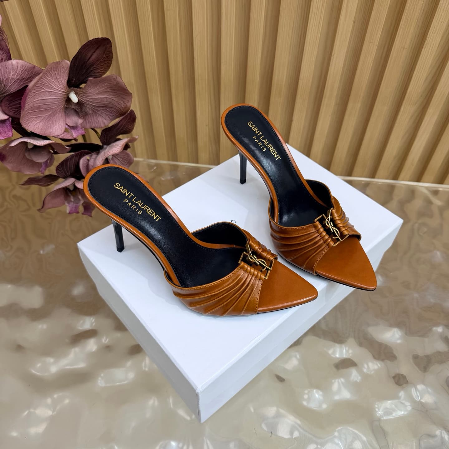 D12347 2026 Spring/Summer new model YSL 🖤 Saint Laurent / Saint Laurent YSL slippers – an absolutely amazing and popular pair of slippers! — image 3