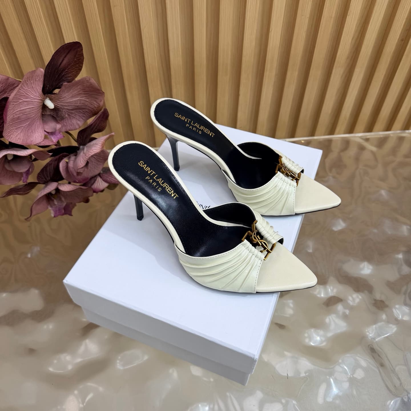 D12346 2026 Spring/Summer New Model YSL 🖤 Saint Laurent / Saint Laurent YSL slippers – an absolutely amazing and popular pair of slippers! — image 1