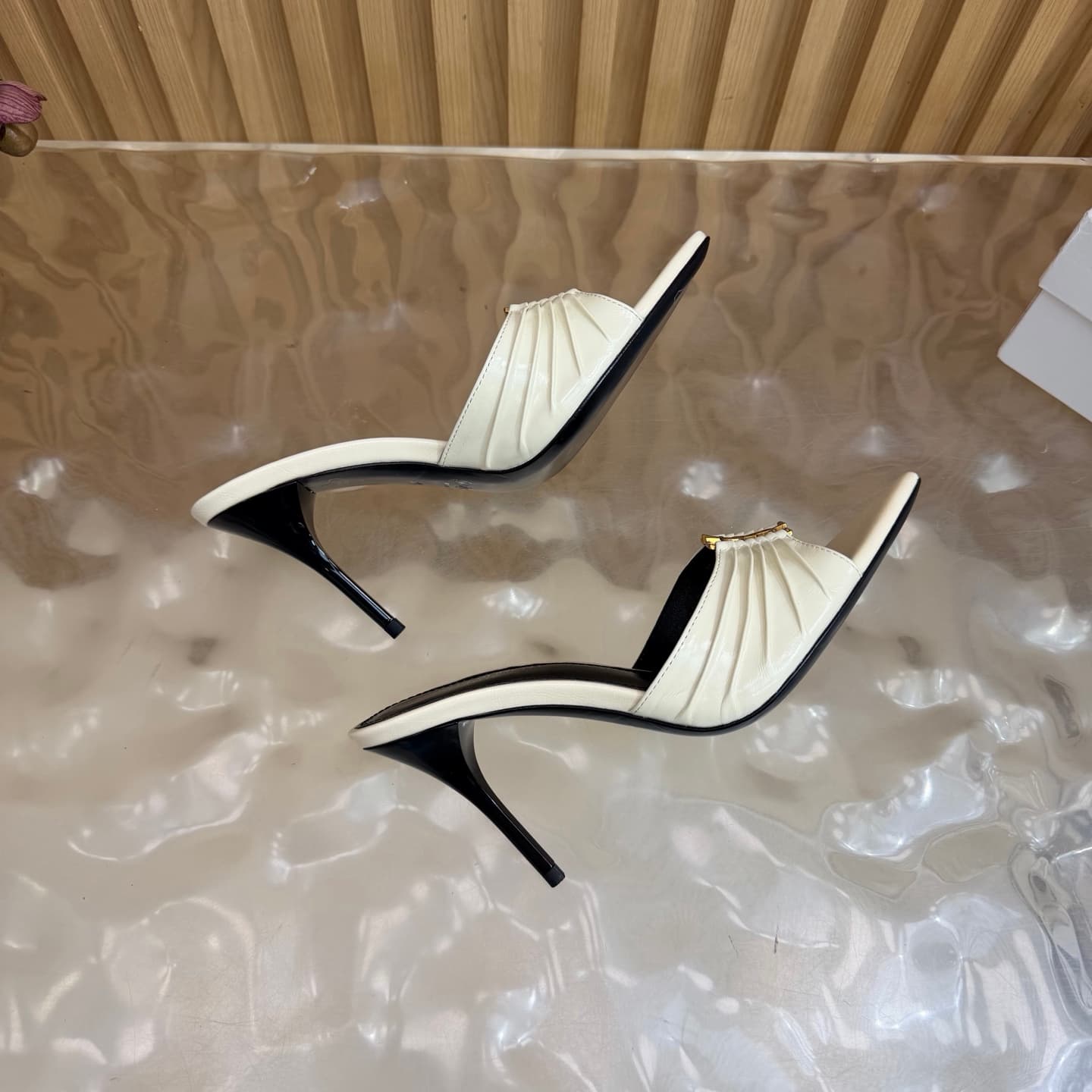 D12346 2026 Spring/Summer New Model YSL 🖤 Saint Laurent / Saint Laurent YSL slippers – an absolutely amazing and popular pair of slippers! — image 8