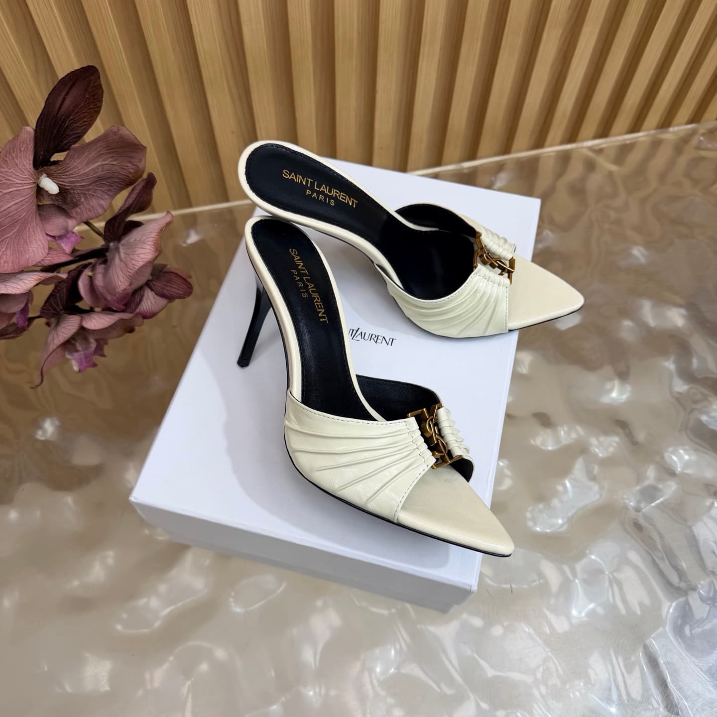 D12346 2026 Spring/Summer New Model YSL 🖤 Saint Laurent / Saint Laurent YSL slippers – an absolutely amazing and popular pair of slippers! — image 2